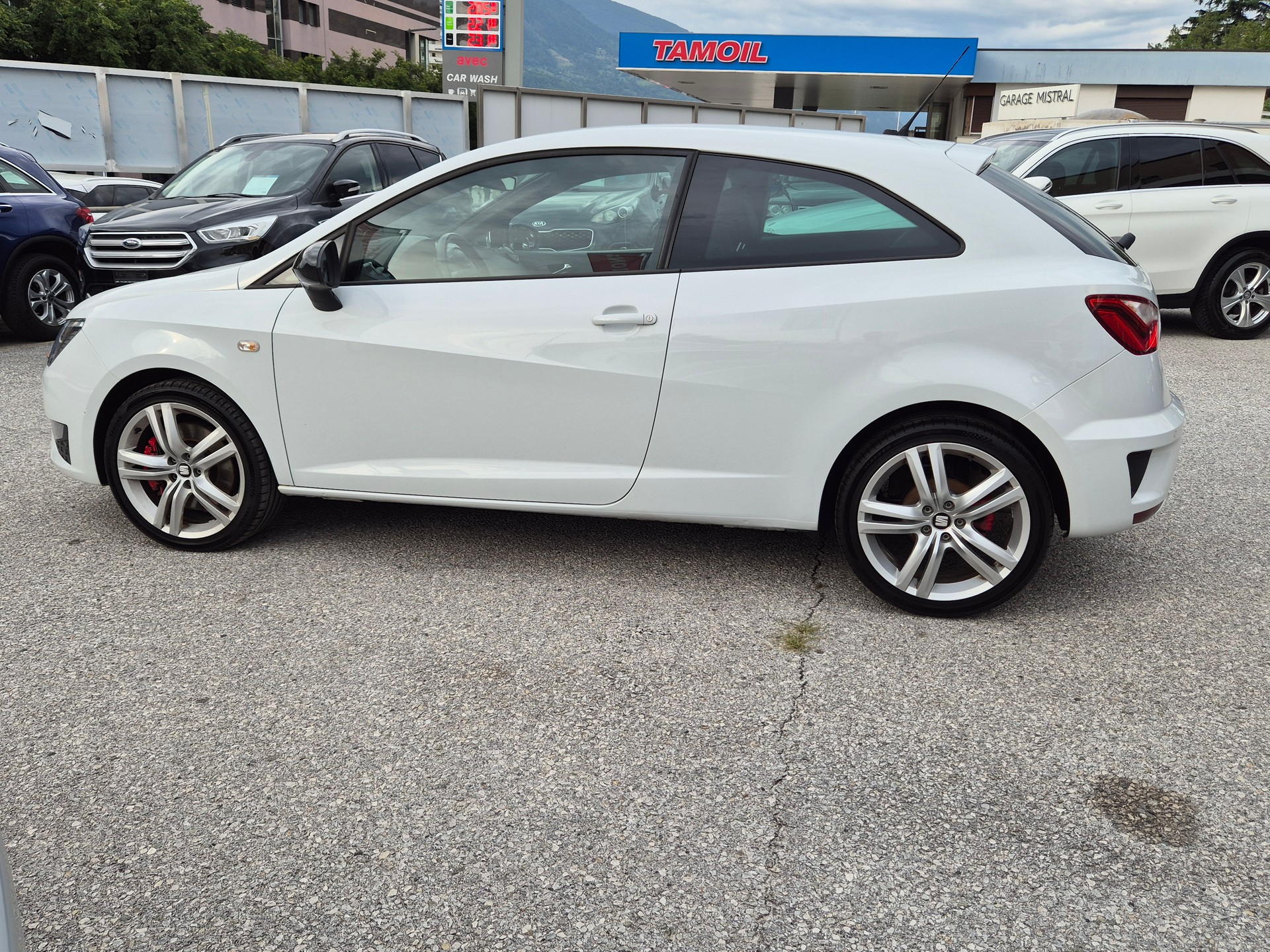 SEAT Ibiza SC 1.8 TSI Cupra-image-4
