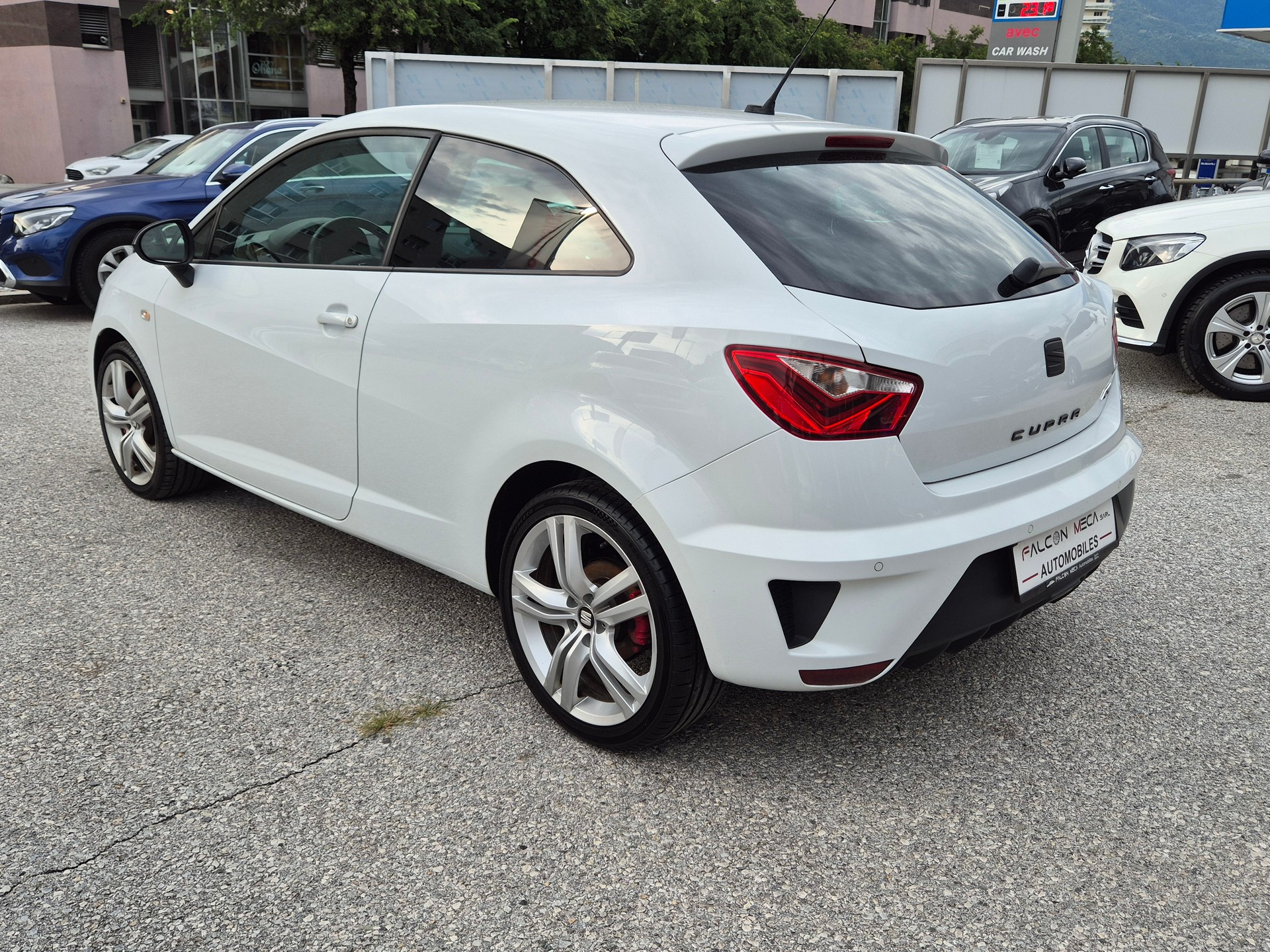 SEAT Ibiza SC 1.8 TSI Cupra-image-5