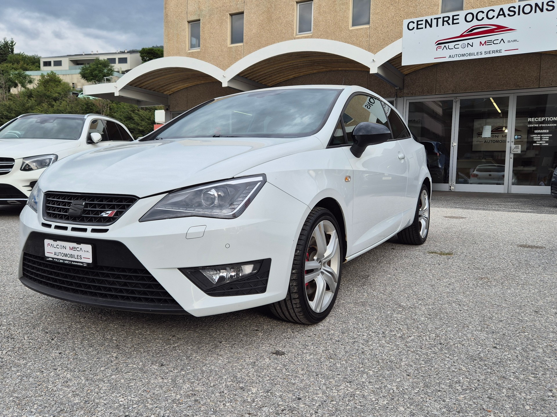 SEAT Ibiza SC 1.8 TSI Cupra-image-2