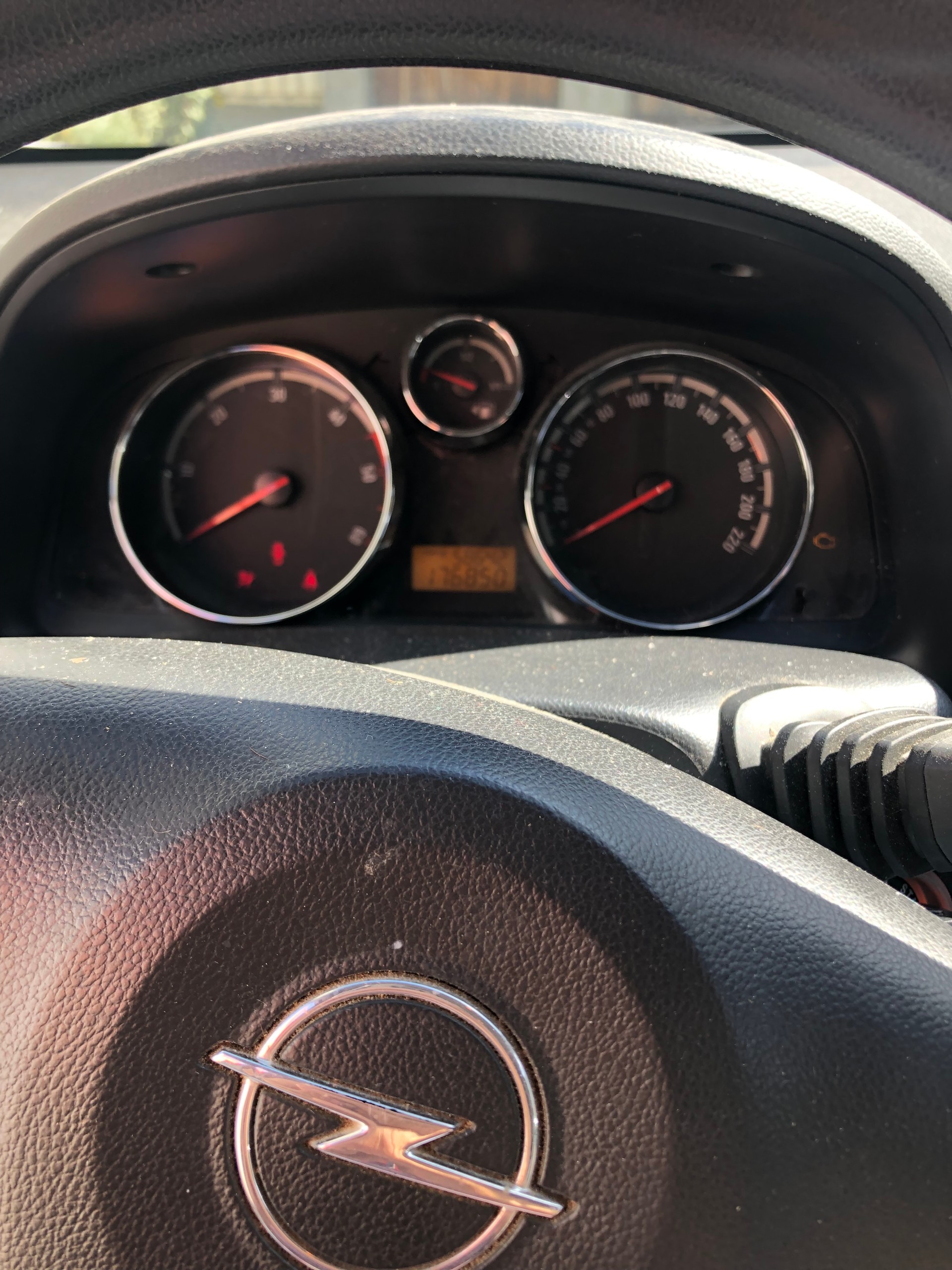 OPEL Antara 2.0 CDTi Enjoy 4WD-image-6