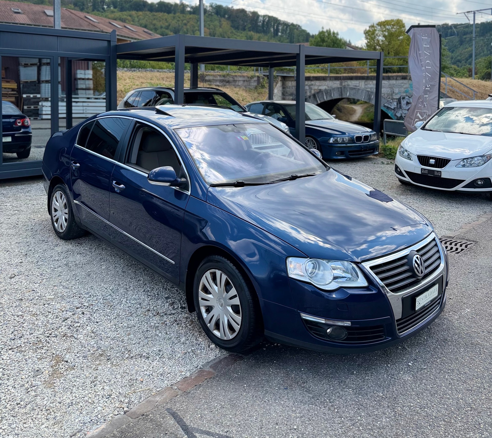 VW Passat 2.0 TDI Highline **AB MFK**-image-2