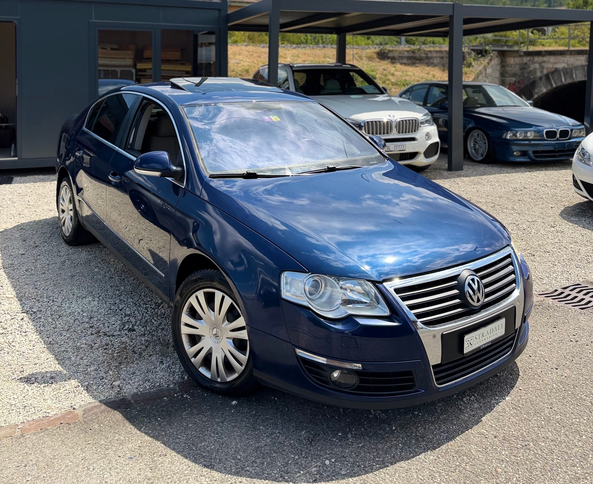 VW Passat 2.0 TDI Highline **AB MFK**-image-0