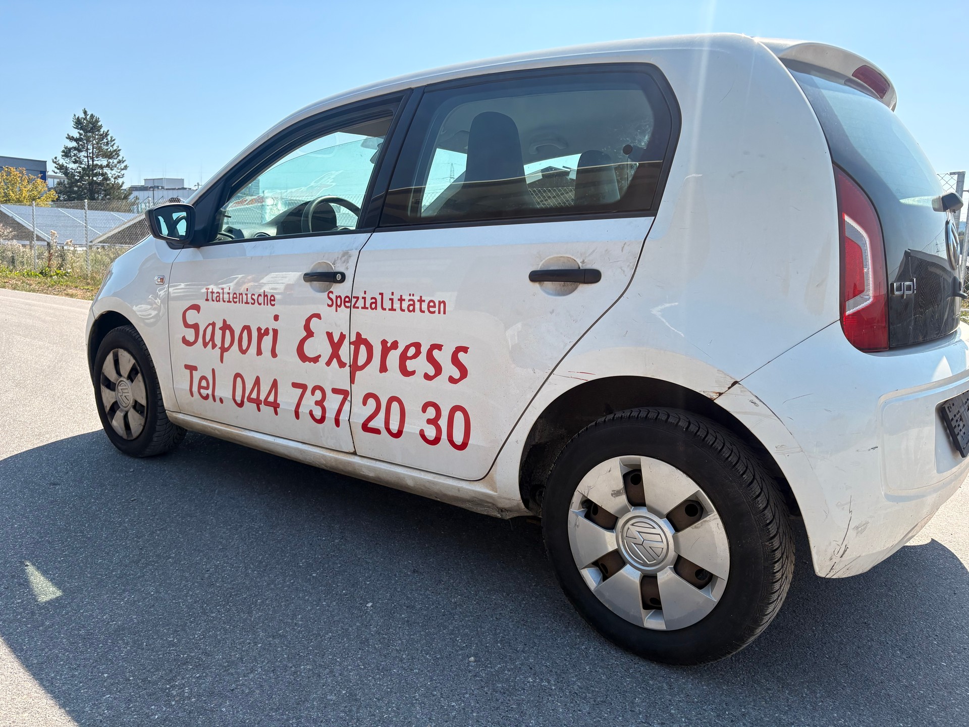 VW Up 1.0 swiss up-image-3
