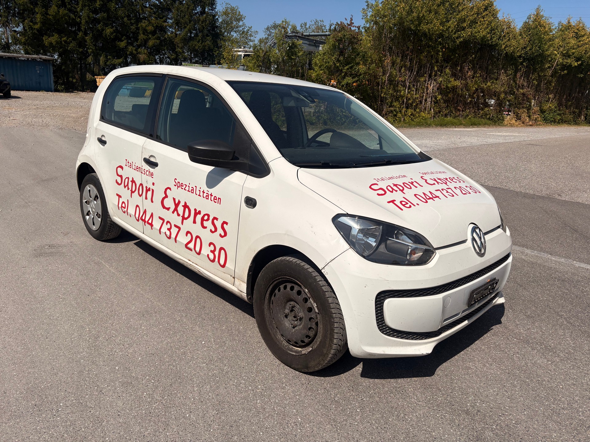 VW Up 1.0 swiss up-image-1