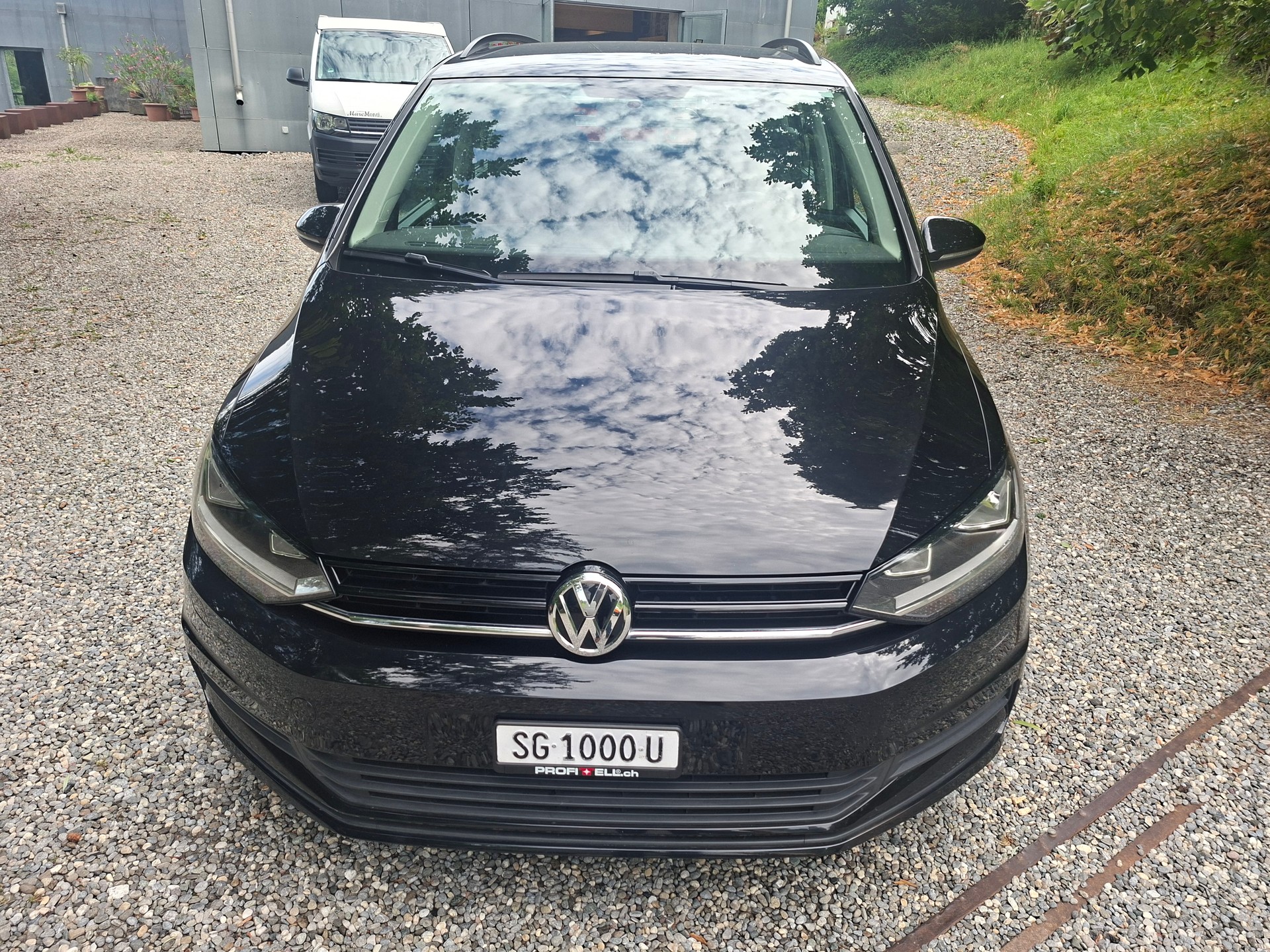 VW Touran 1.4 TSI BlueMotion Technology Family-image-7