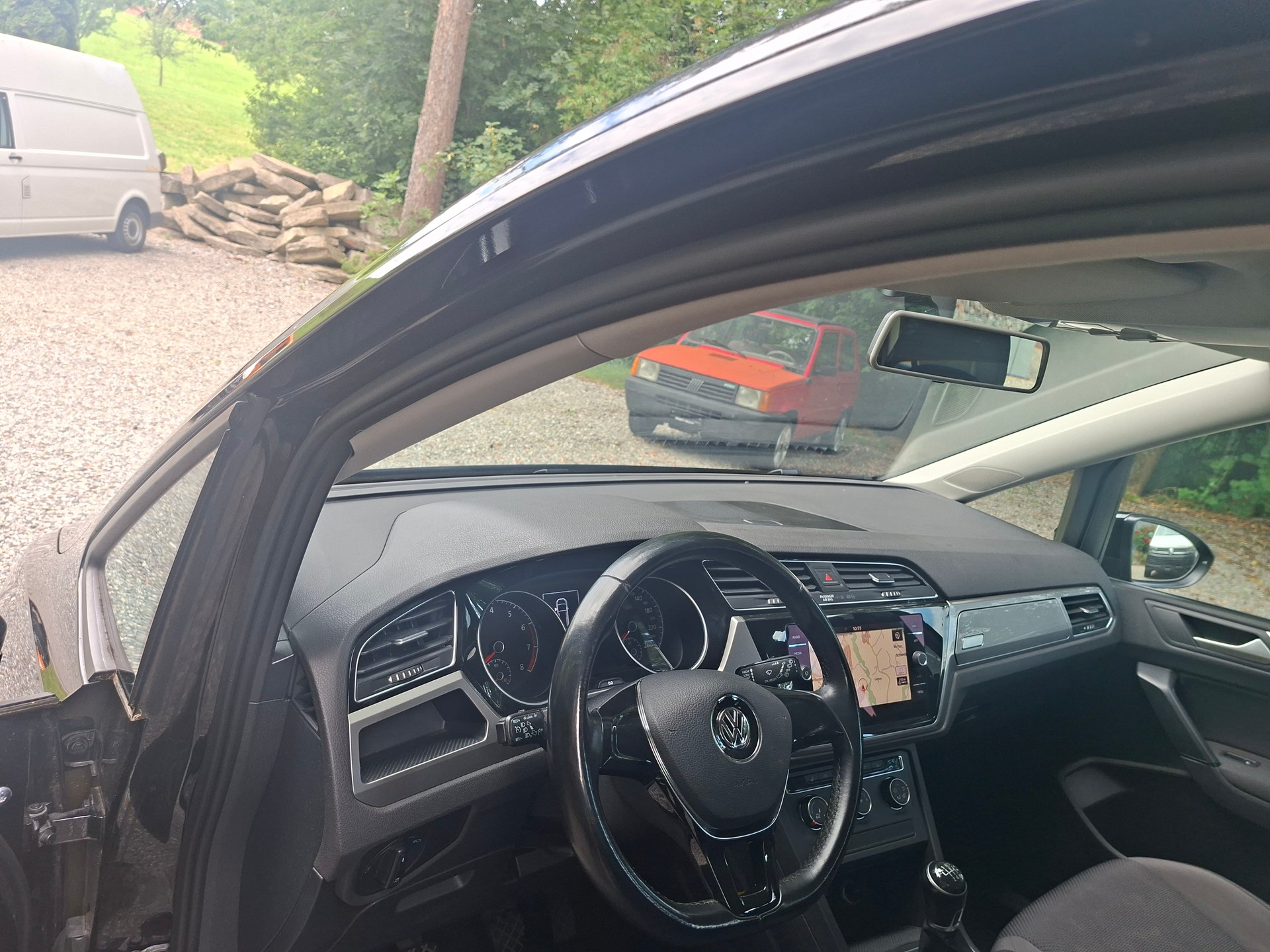 VW Touran 1.4 TSI BlueMotion Technology Family-image-6