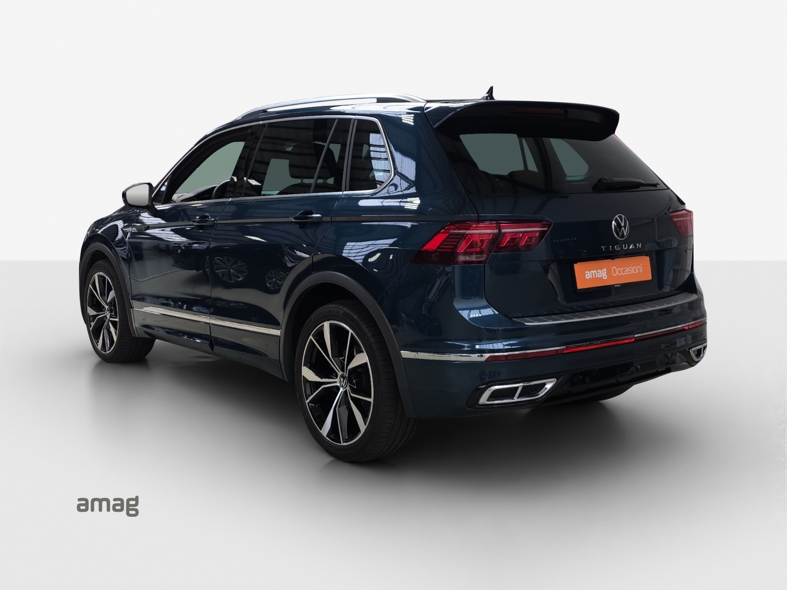 VW Tiguan 2.0TSI R-Line 4Motion DSG-image-2