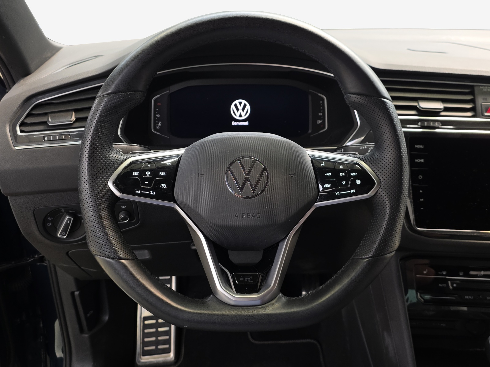VW Tiguan 2.0TSI R-Line 4Motion DSG-image-9