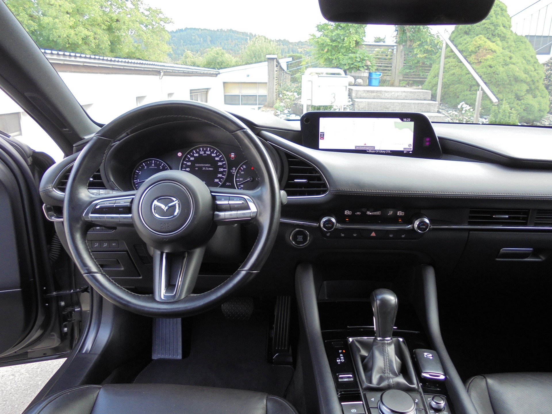 MAZDA 3 Hatchback SKYACTIV-X MHybrid 186 Revolution AWD Automat-image-10