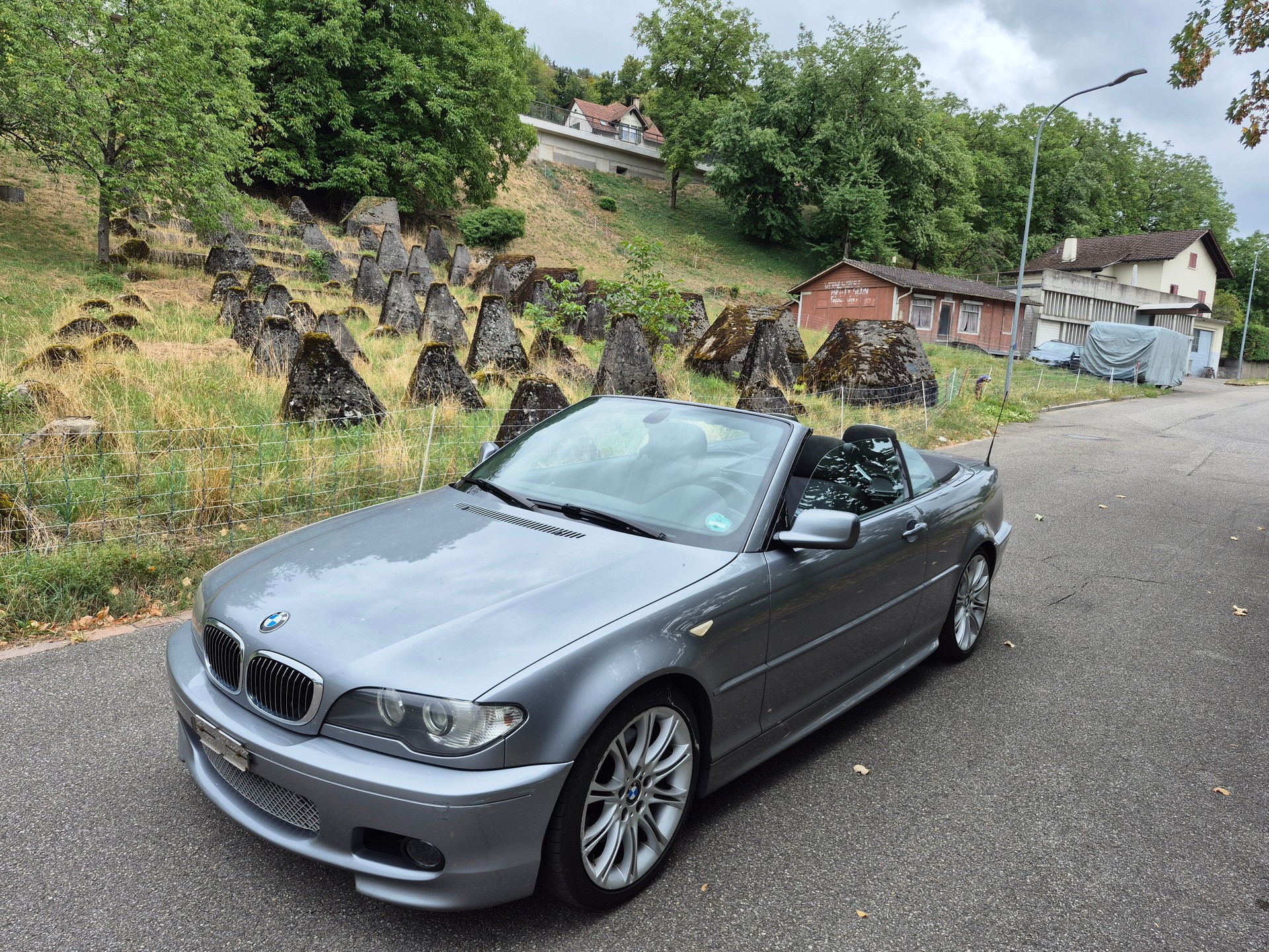 BMW 330Ci Cabriolet-image-0
