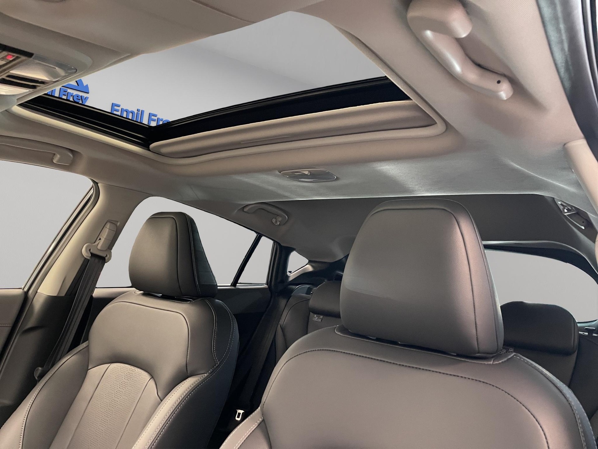 SUBARU Crosstrek 2.0i e-Boxer Luxury-image-11