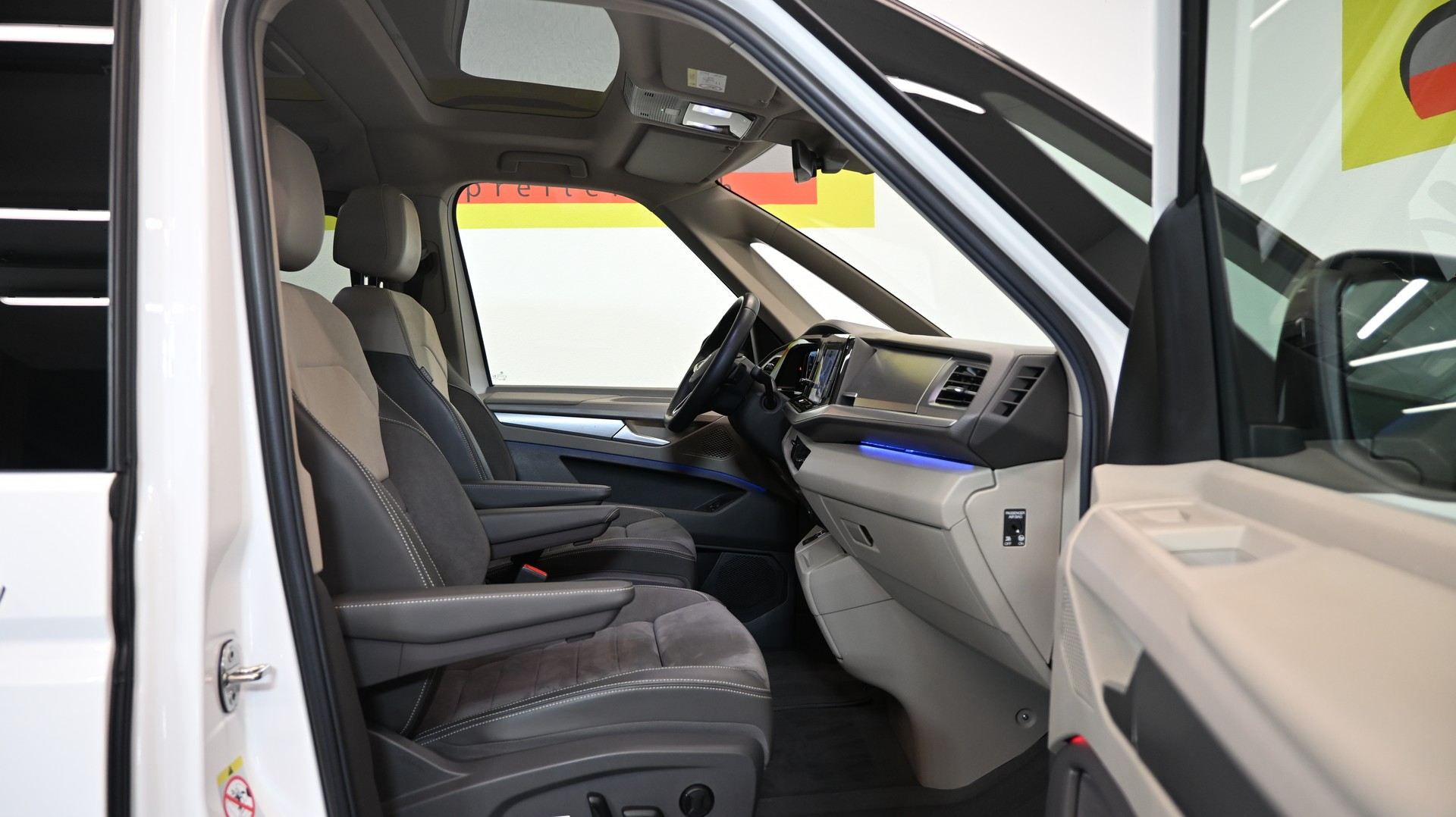 VW Multivan 1.4 eHybrid Life Edition DSG-image-3
