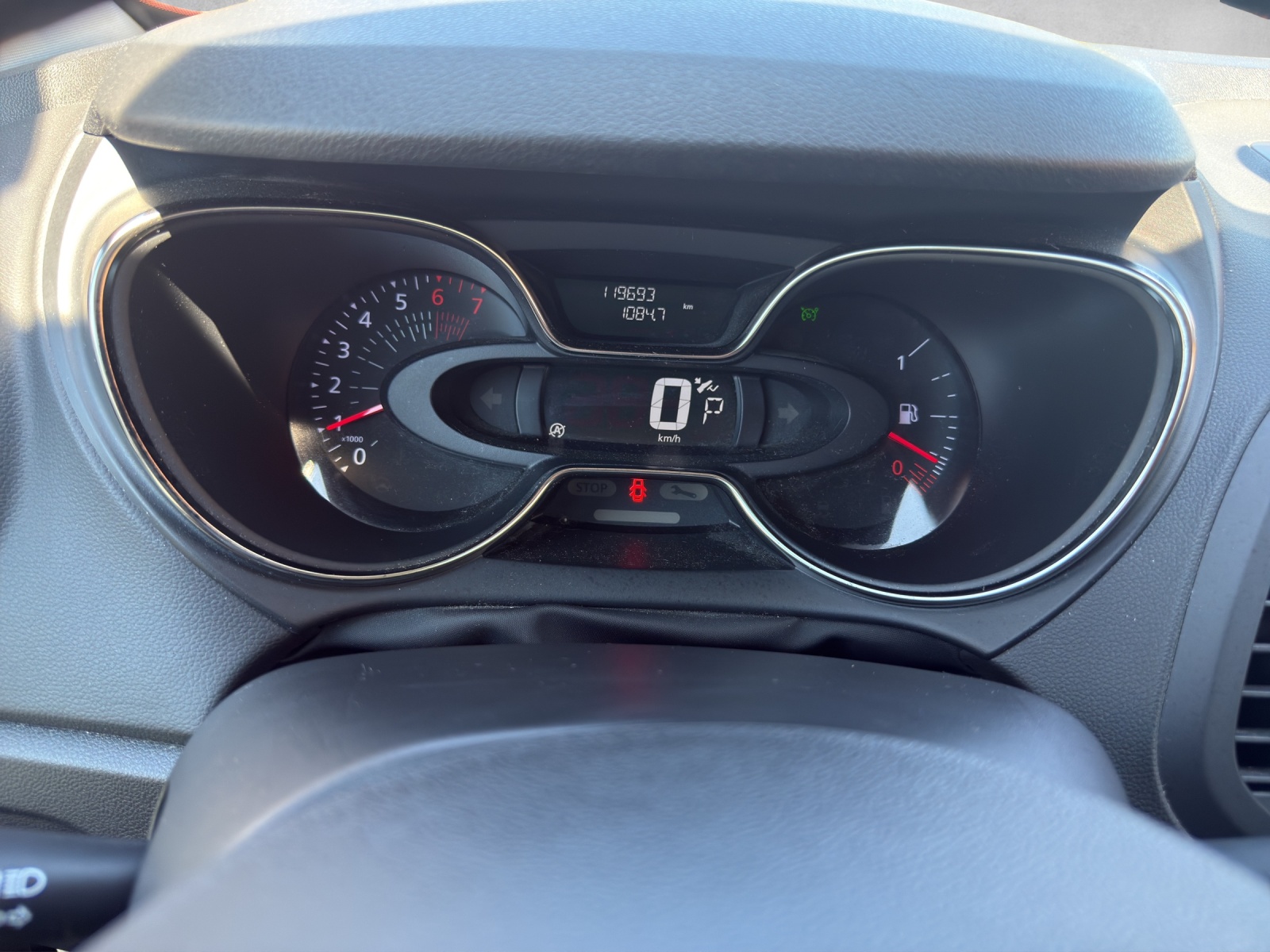 RENAULT Captur 1.3 T 16V Intens EDC-image-11