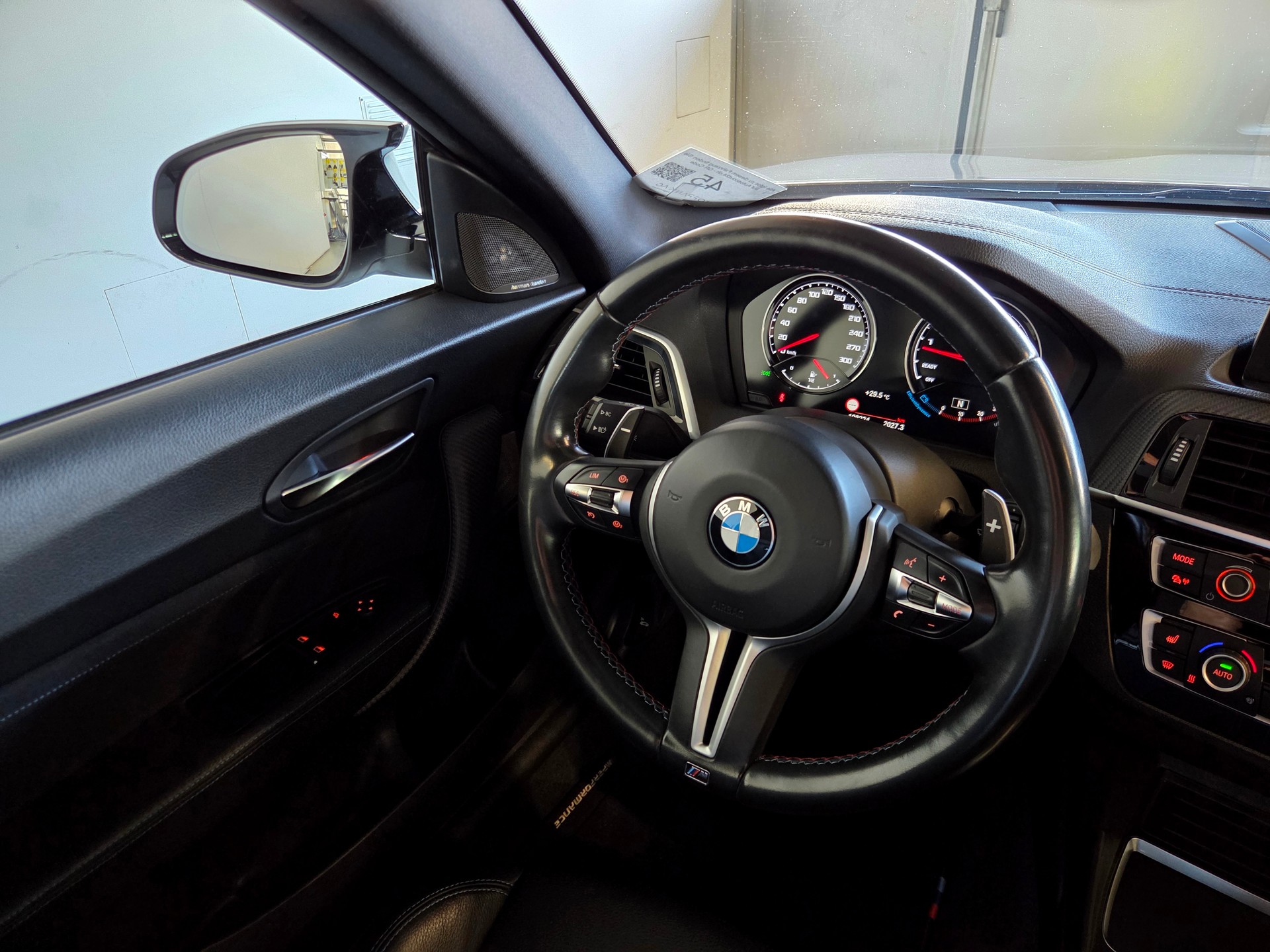 BMW M2 Competition Coupé-image-10