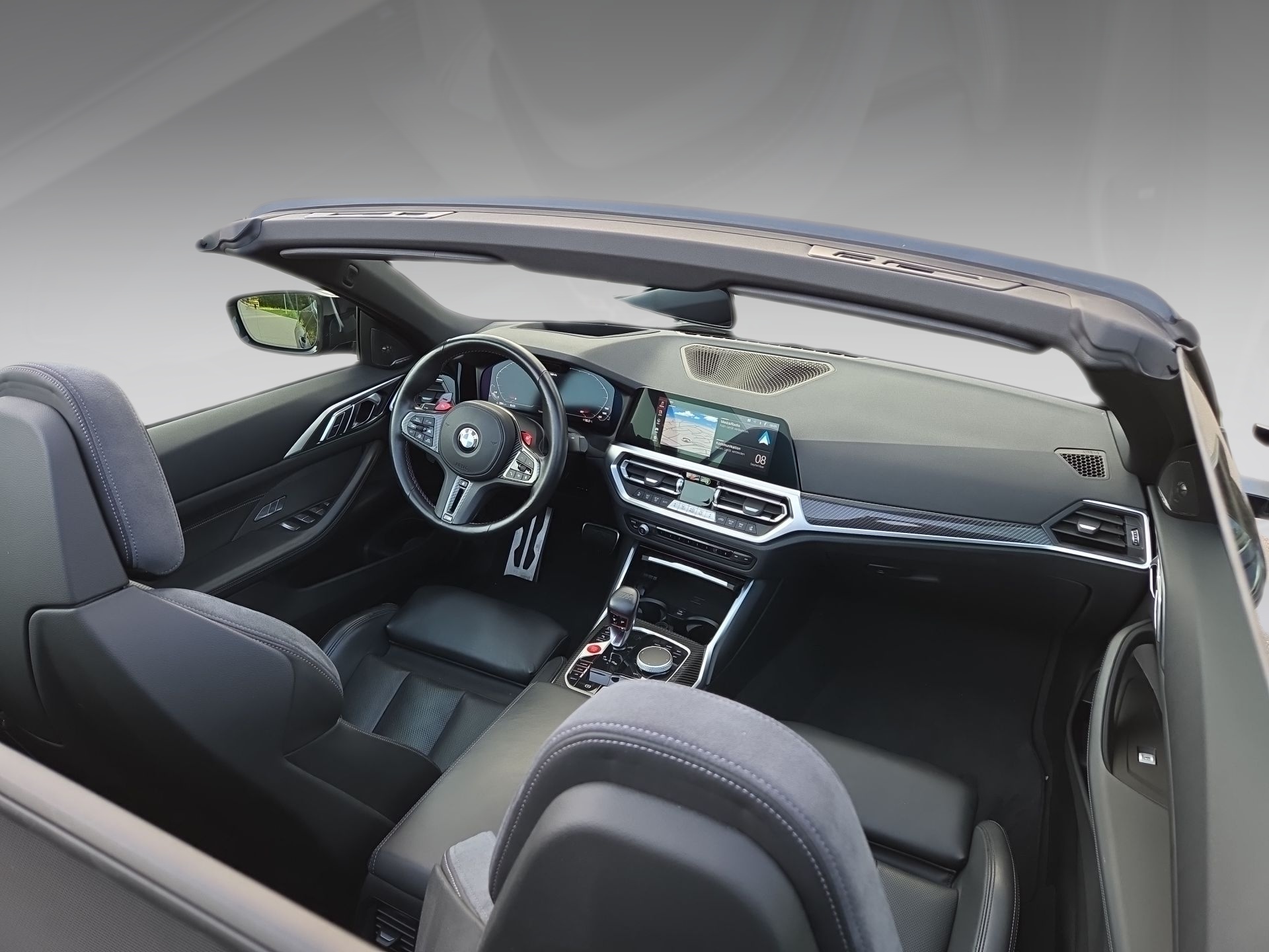 BMW M4 Cabrio Competition M xDrive-image-11