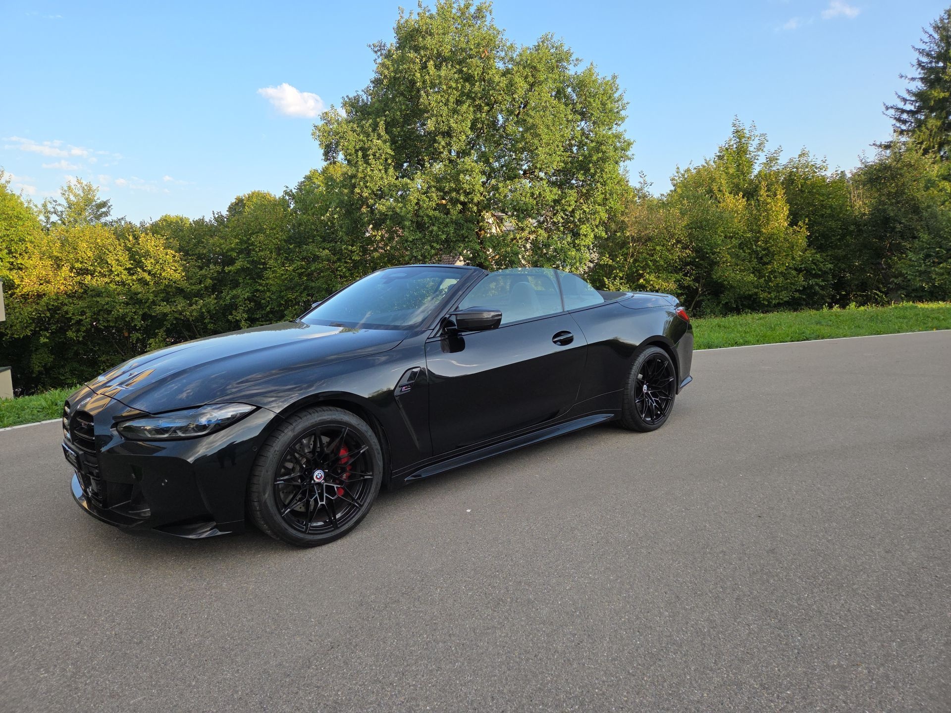 BMW M4 Cabrio Competition M xDrive-image-13
