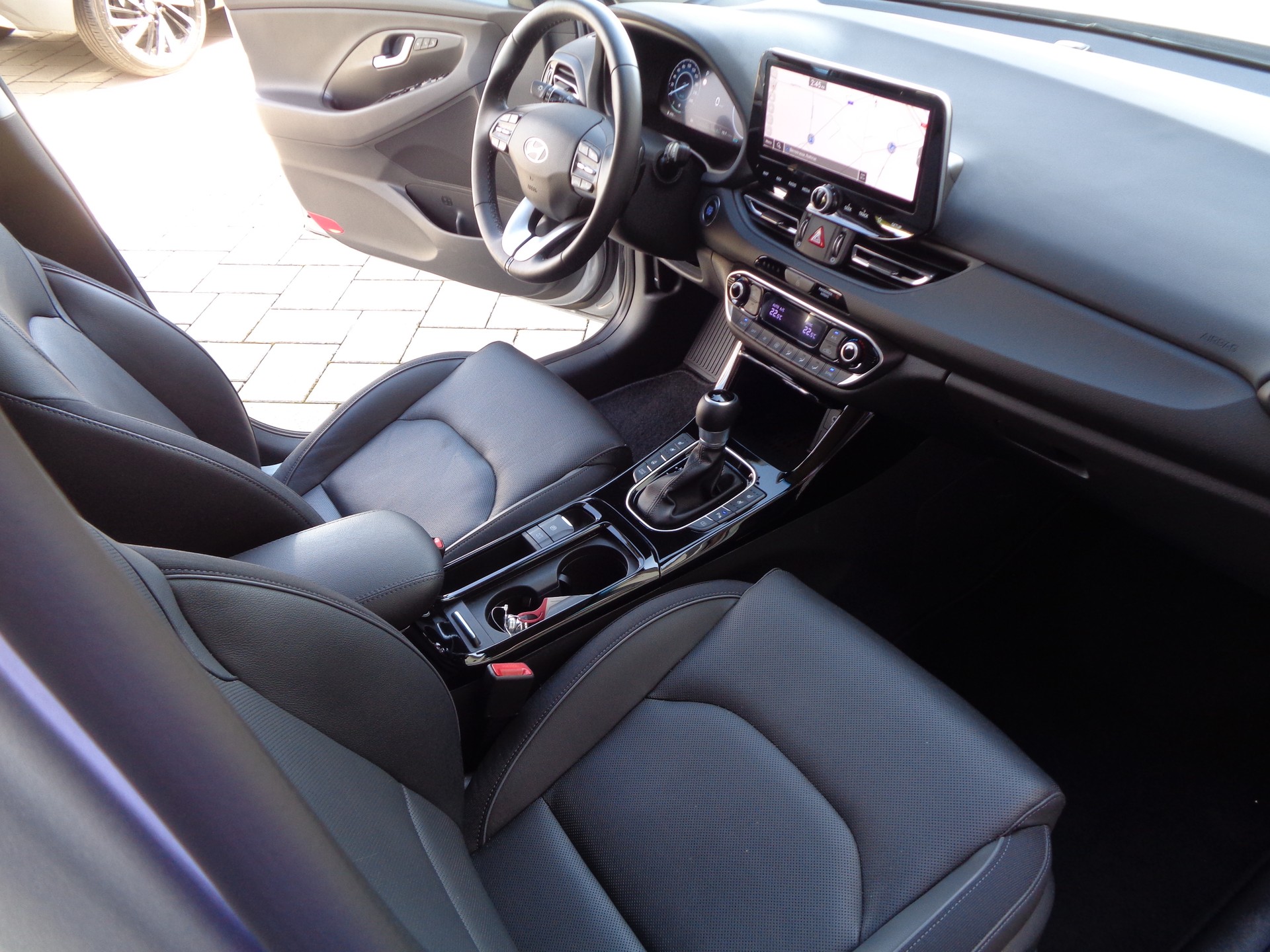 HYUNDAI i30 Wagon 1.5 T-GDi Vertex 48V MH DCT-image-11