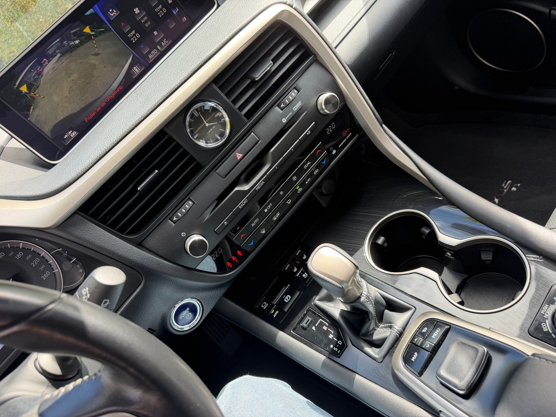 LEXUS RX 450h excellence AWD CVT-image-13
