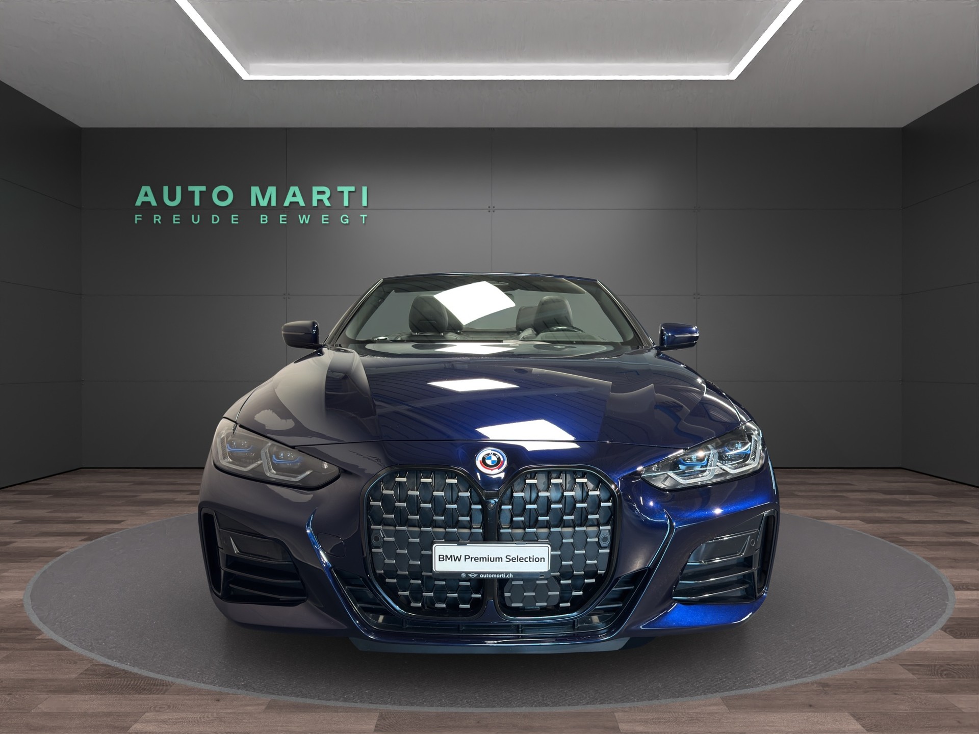 BMW M440i xDrive Cabrio-image-4