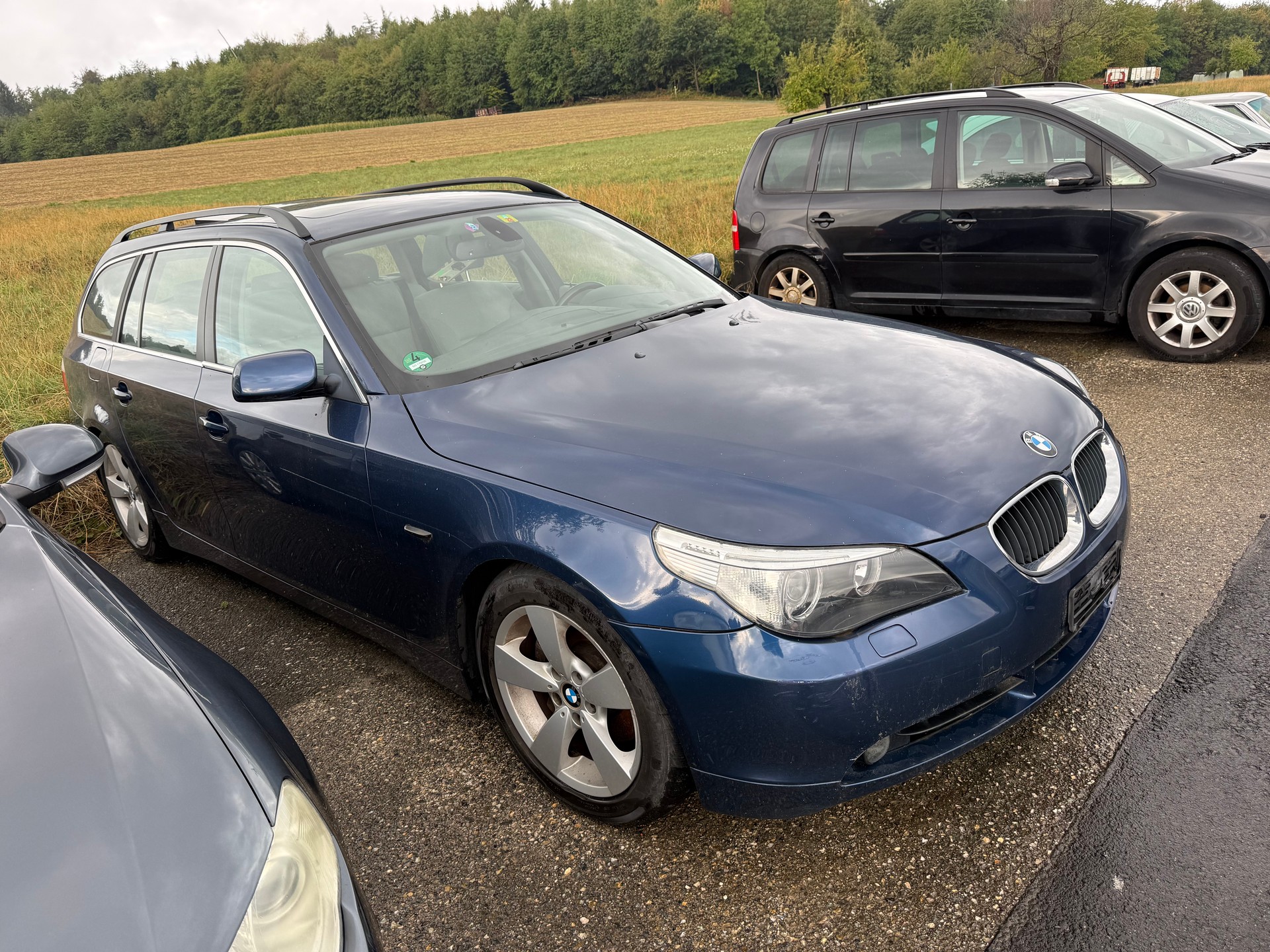 BMW 525xi Touring-image-1