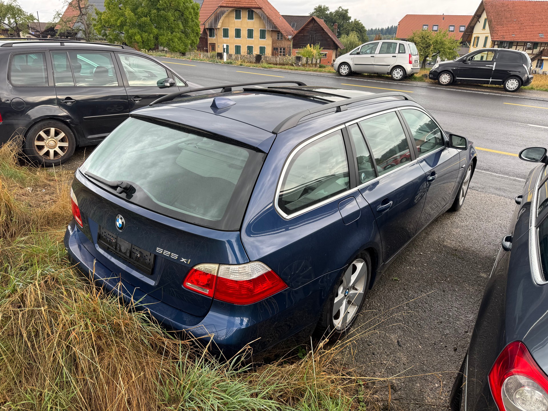 BMW 525xi Touring-image-3