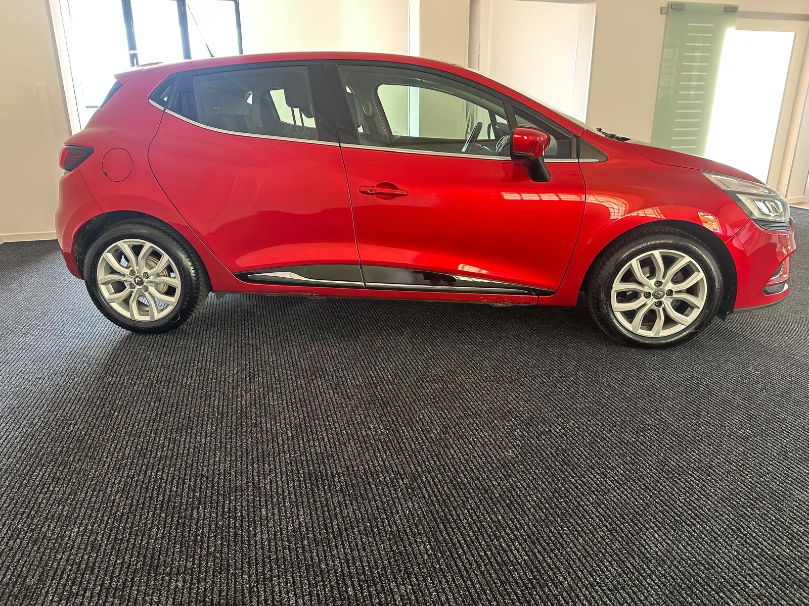 RENAULT Clio 0.9 Life-image-4