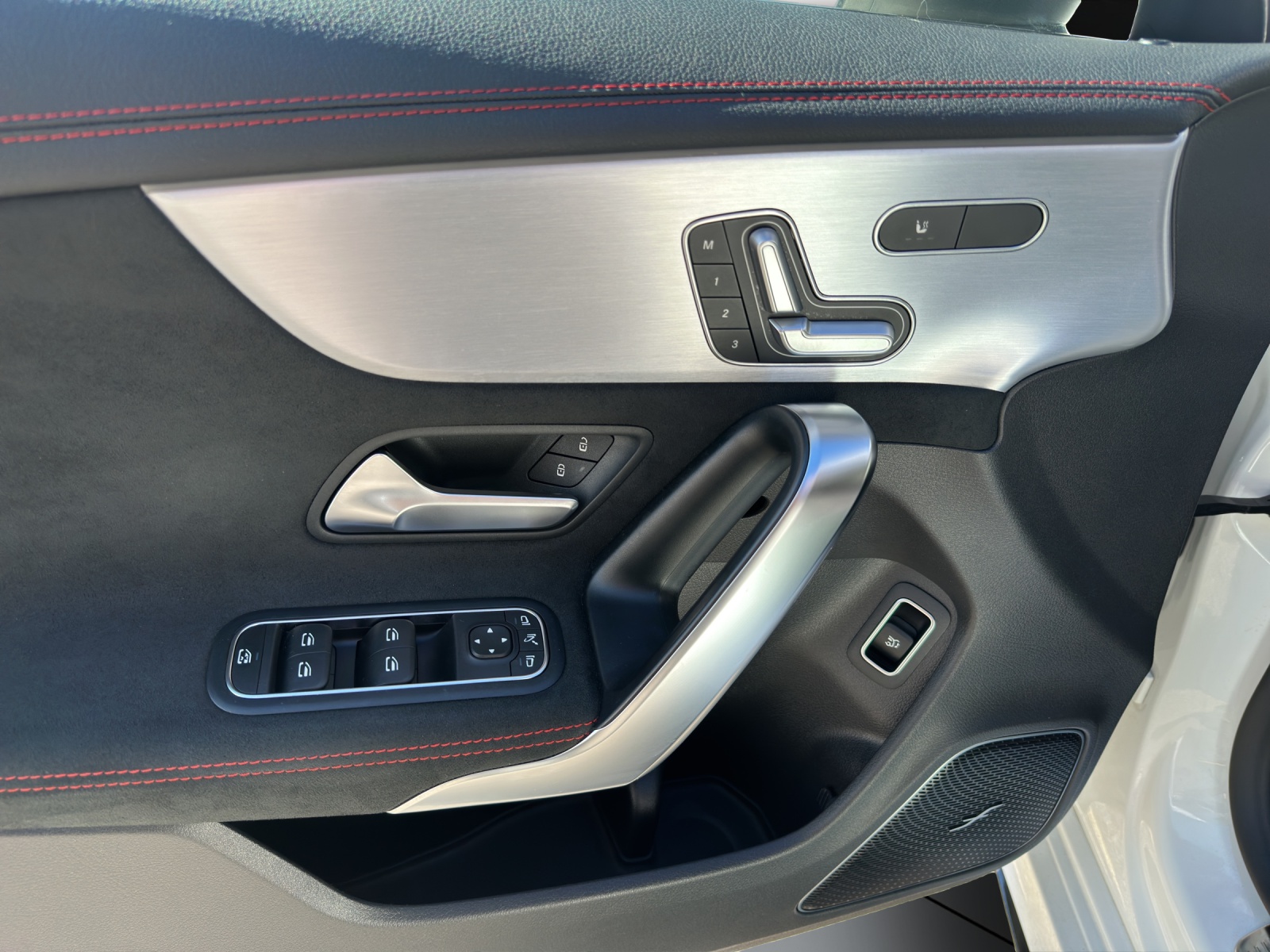 MERCEDES-BENZ CLA 35 AMG 4Matic-image-6