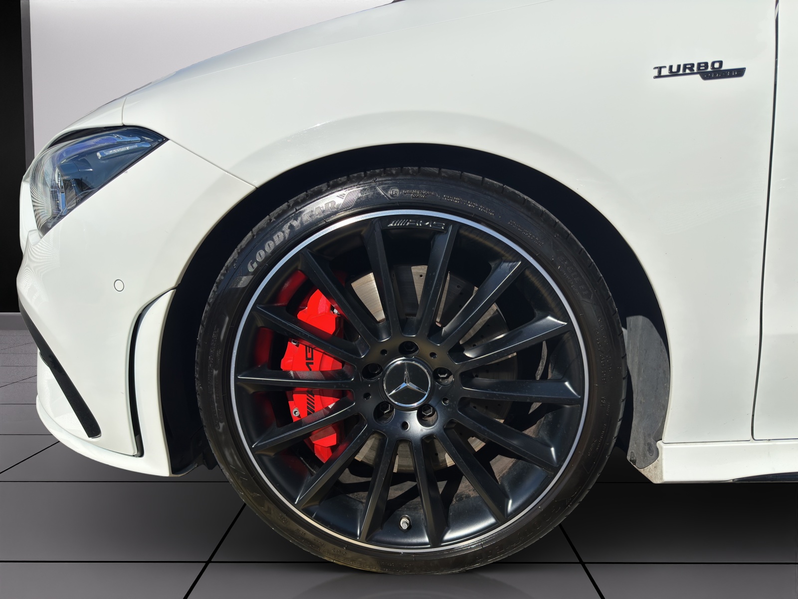MERCEDES-BENZ CLA 35 AMG 4Matic-image-5