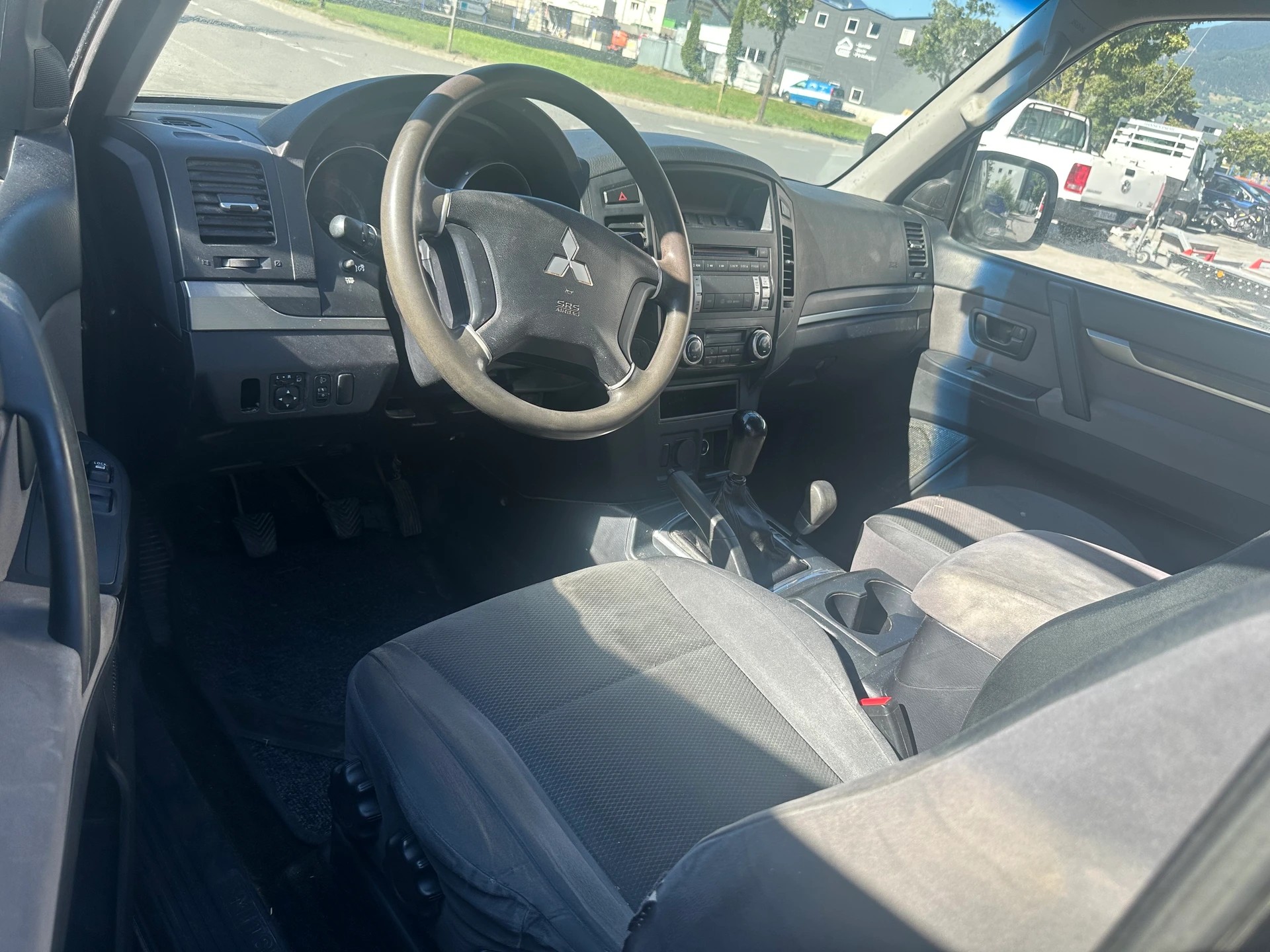MITSUBISHI Pajero 3.2 DI-D Invite-image-8