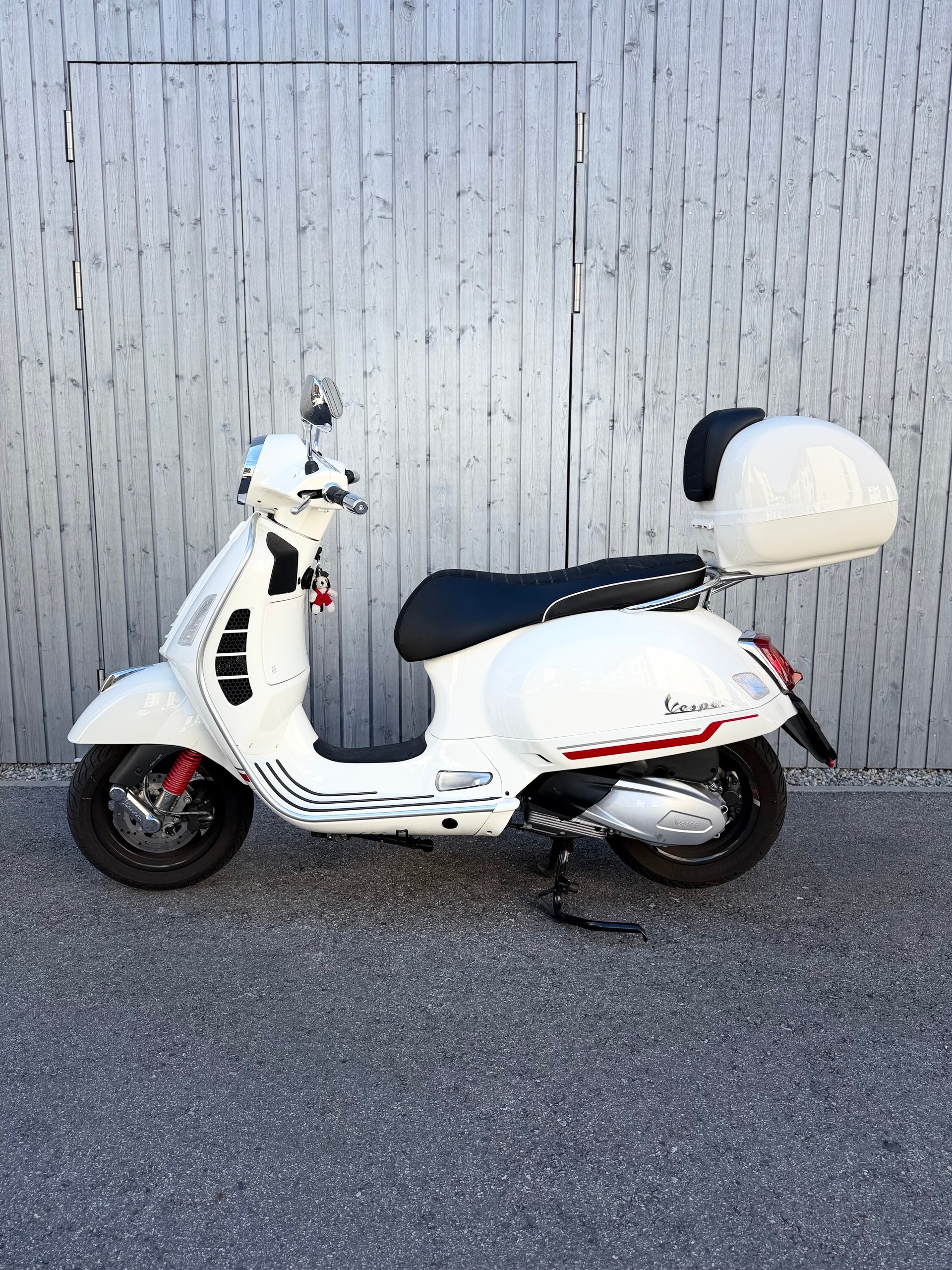 PIAGGIO Vespa GTS 300 ABS-showroom-element-3