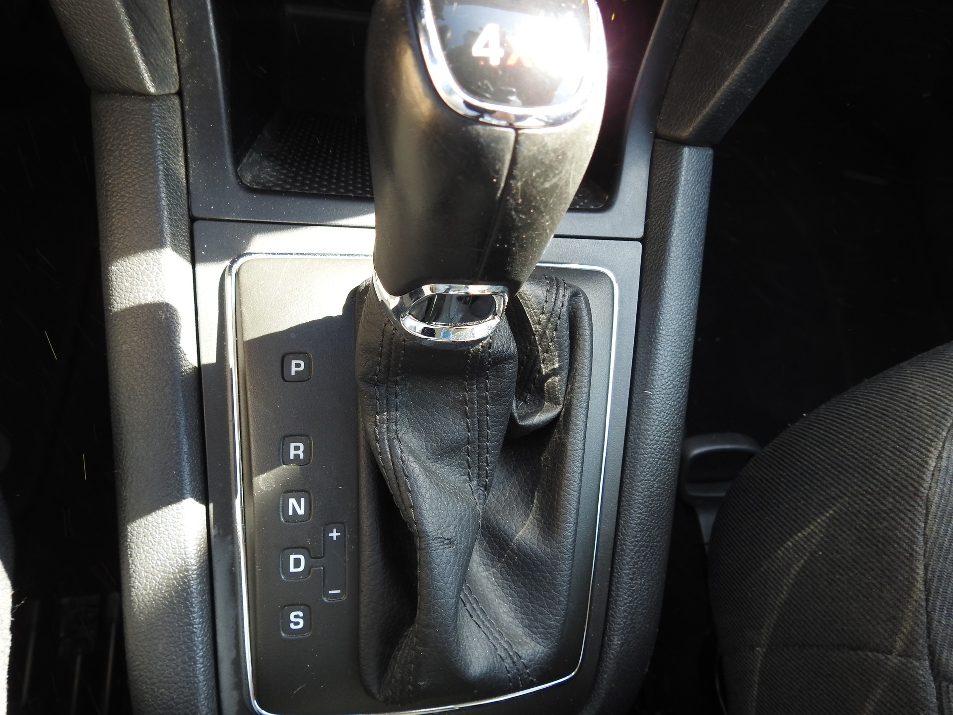 SKODA Yeti 1.8 TSI Ambition 4x4 DSG-image-22