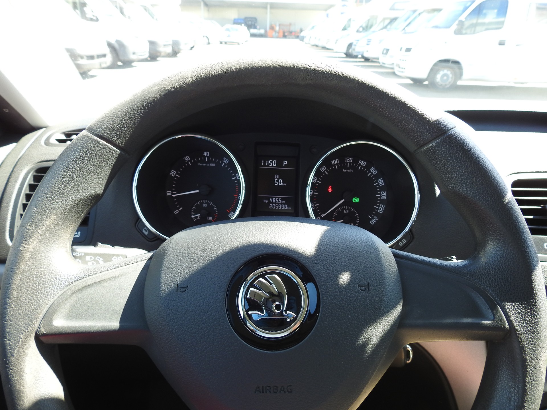 SKODA Yeti 1.8 TSI Ambition 4x4 DSG-image-26
