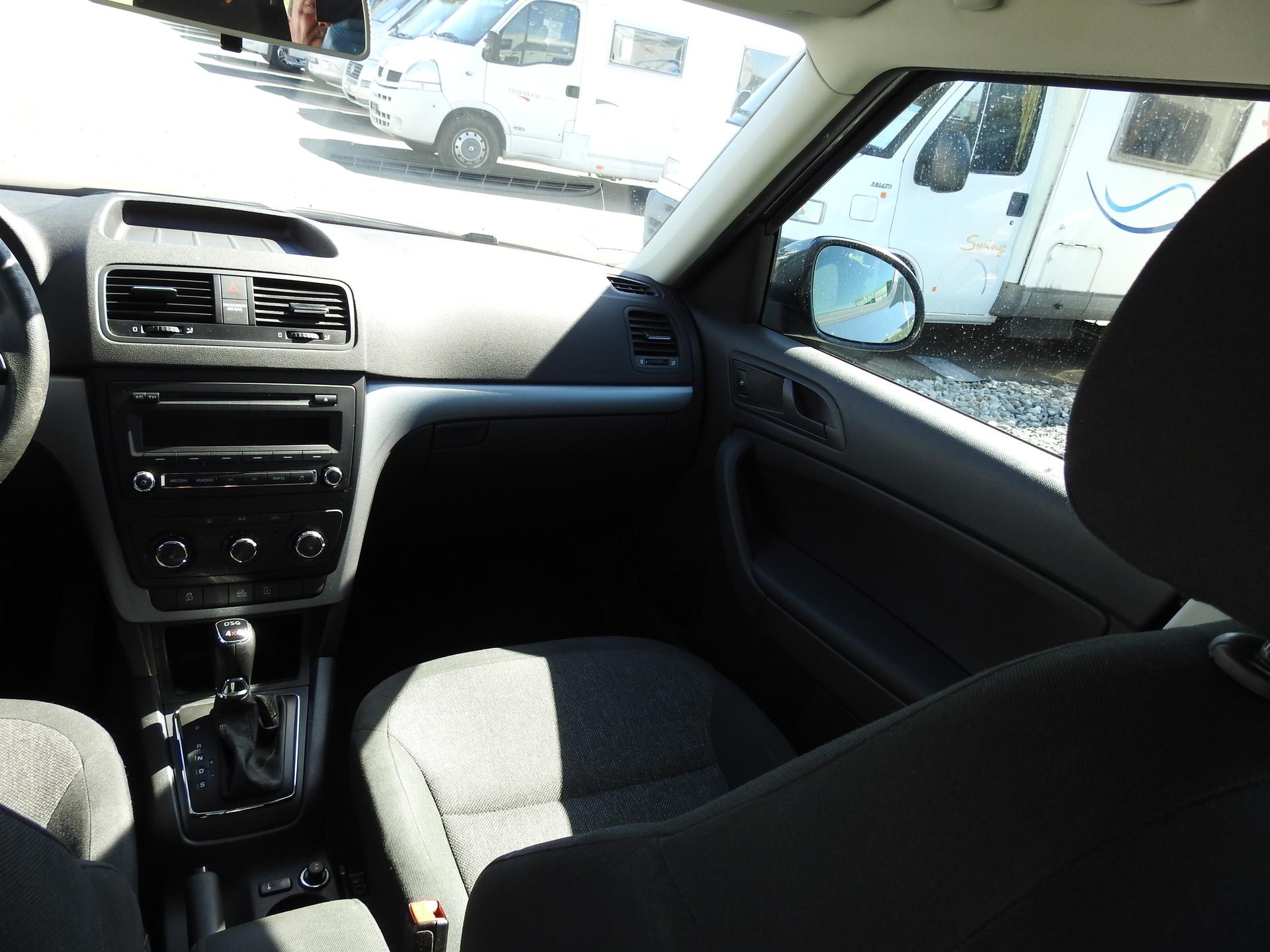 SKODA Yeti 1.8 TSI Ambition 4x4 DSG-image-20