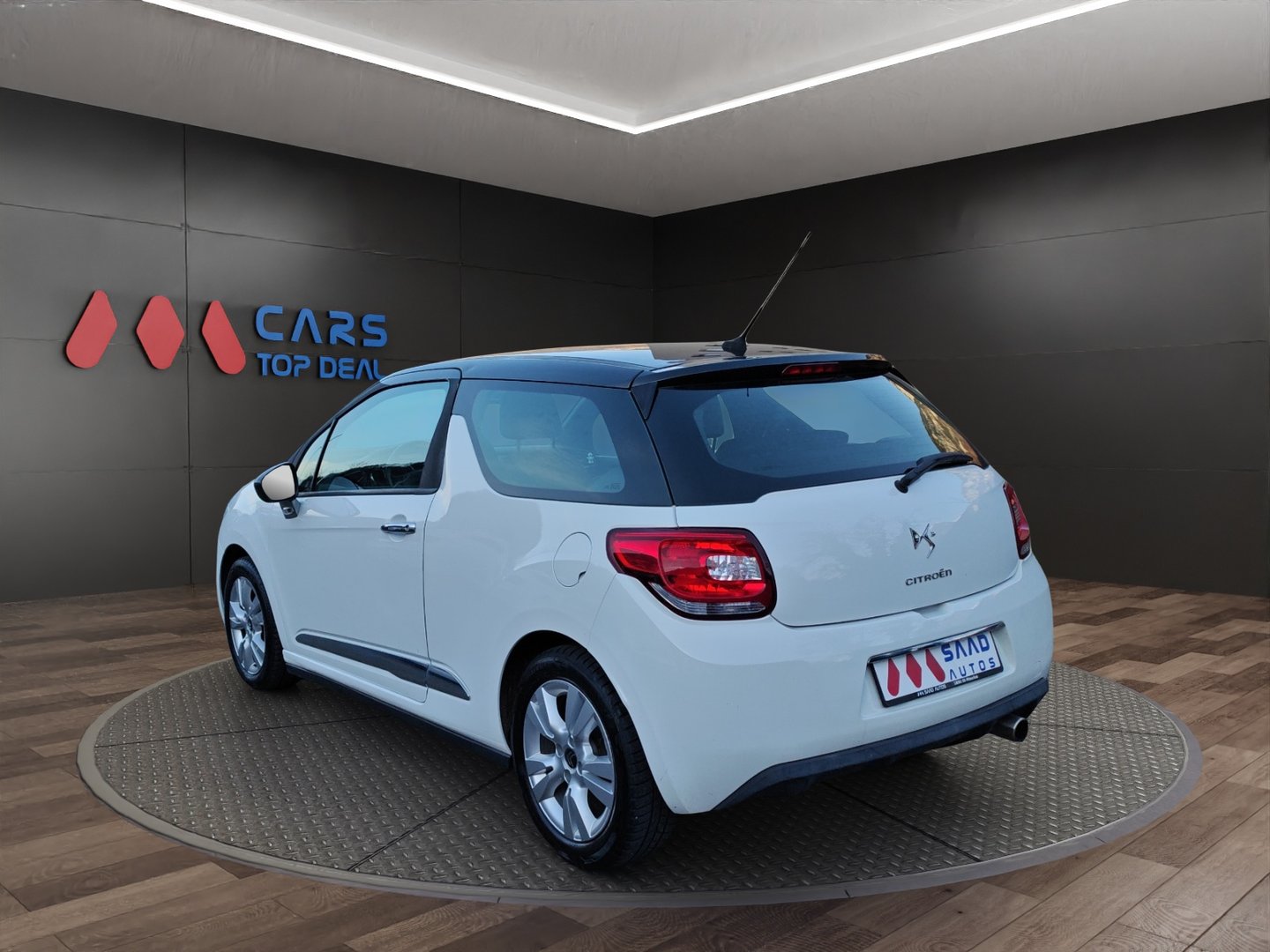 DS AUTOMOBILES DS3 1.2 VTi SO Chic – Non expertisée, commodo à changer, vendue dans l'état-image-3