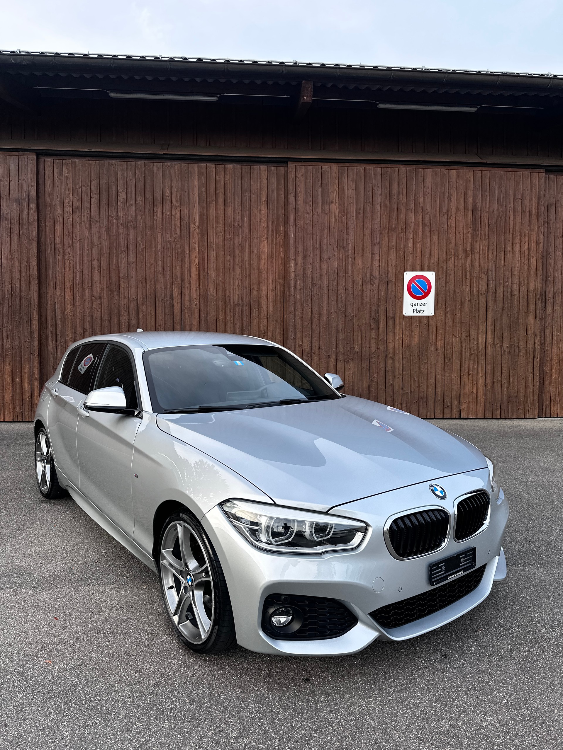 BMW 120d xDrive SAG-image-0