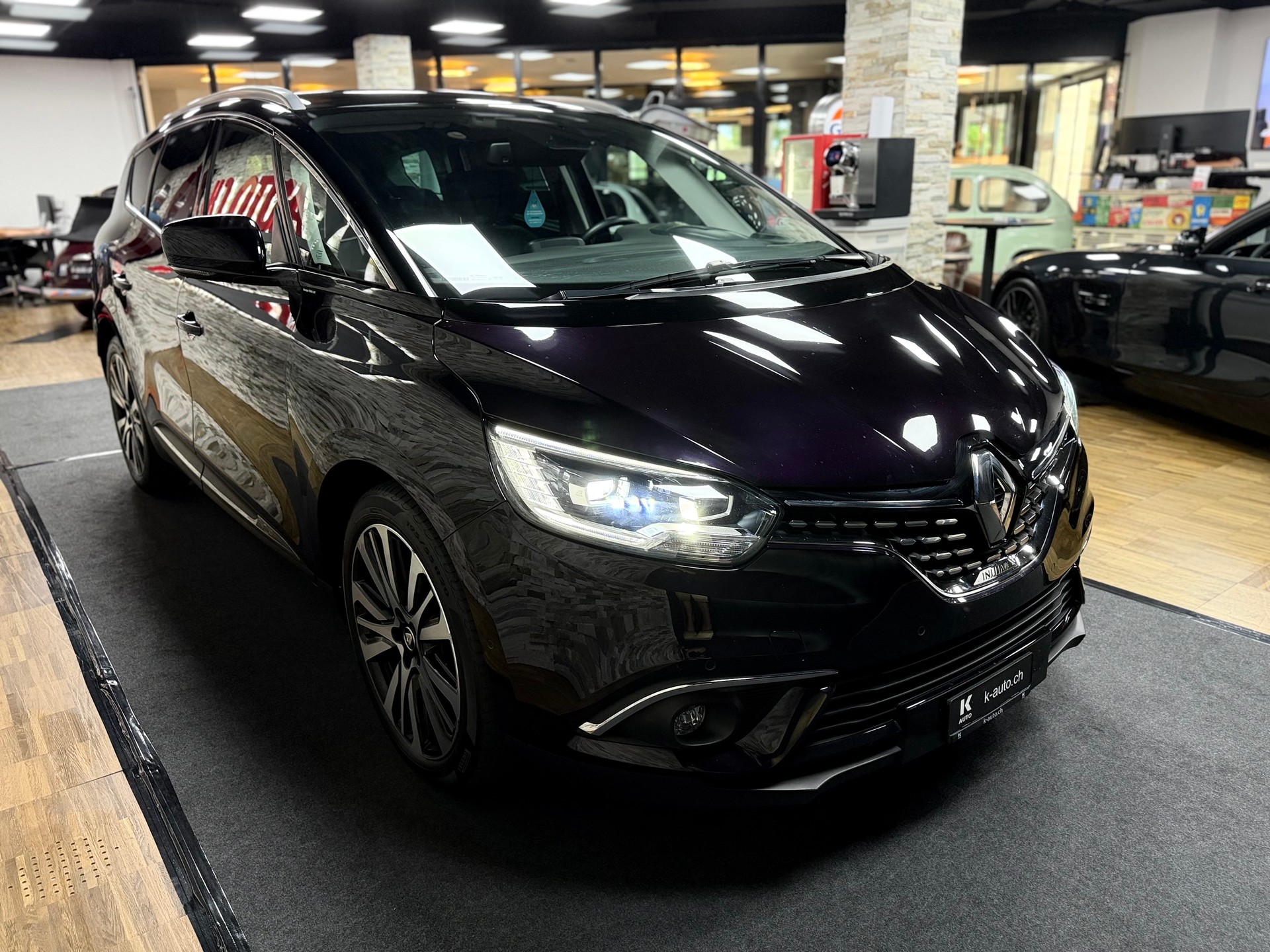 RENAULT Grand Scénic 1.6 dCi Initiale Paris EDC-image-5