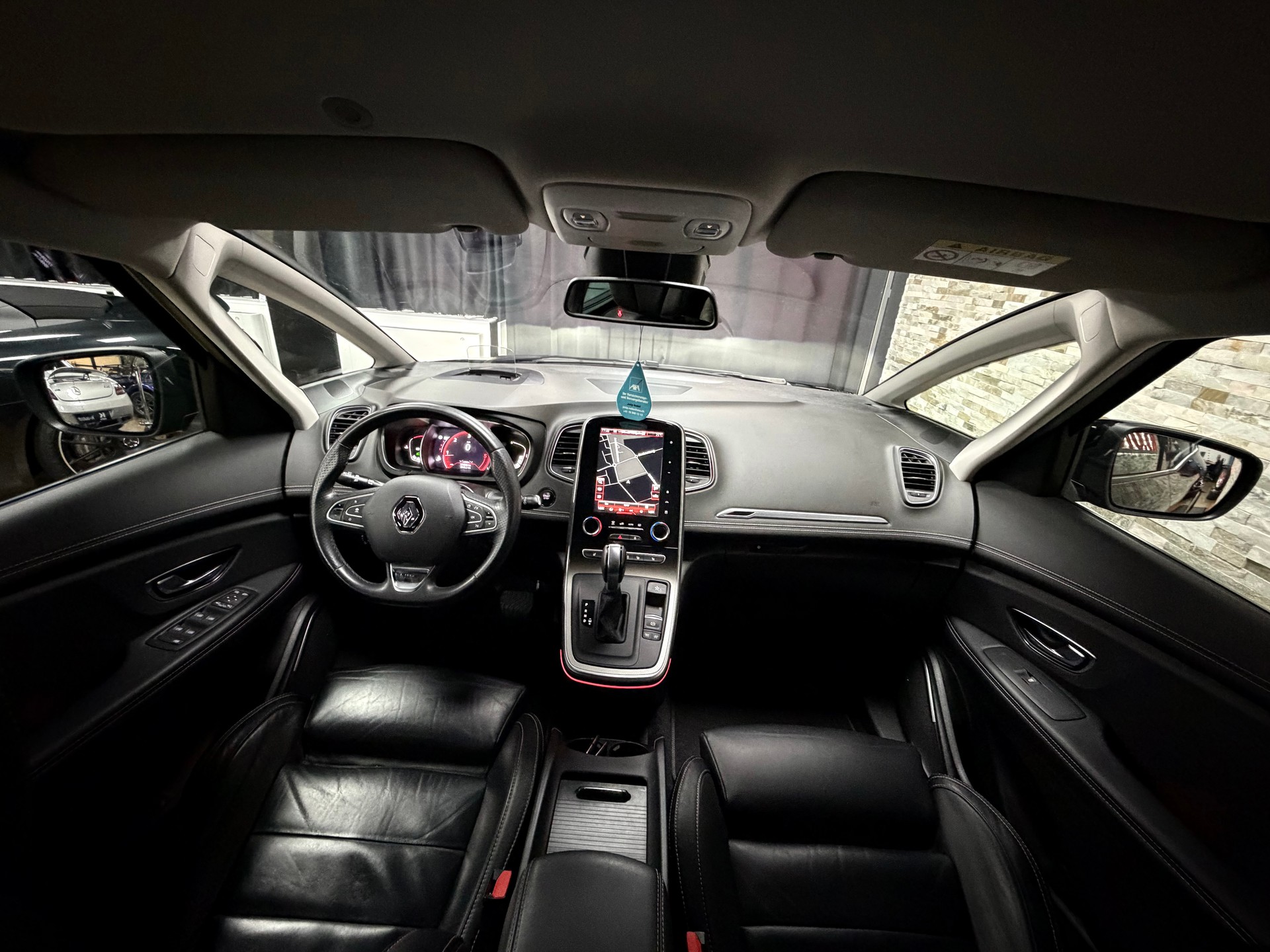 RENAULT Grand Scénic 1.6 dCi Initiale Paris EDC-image-25