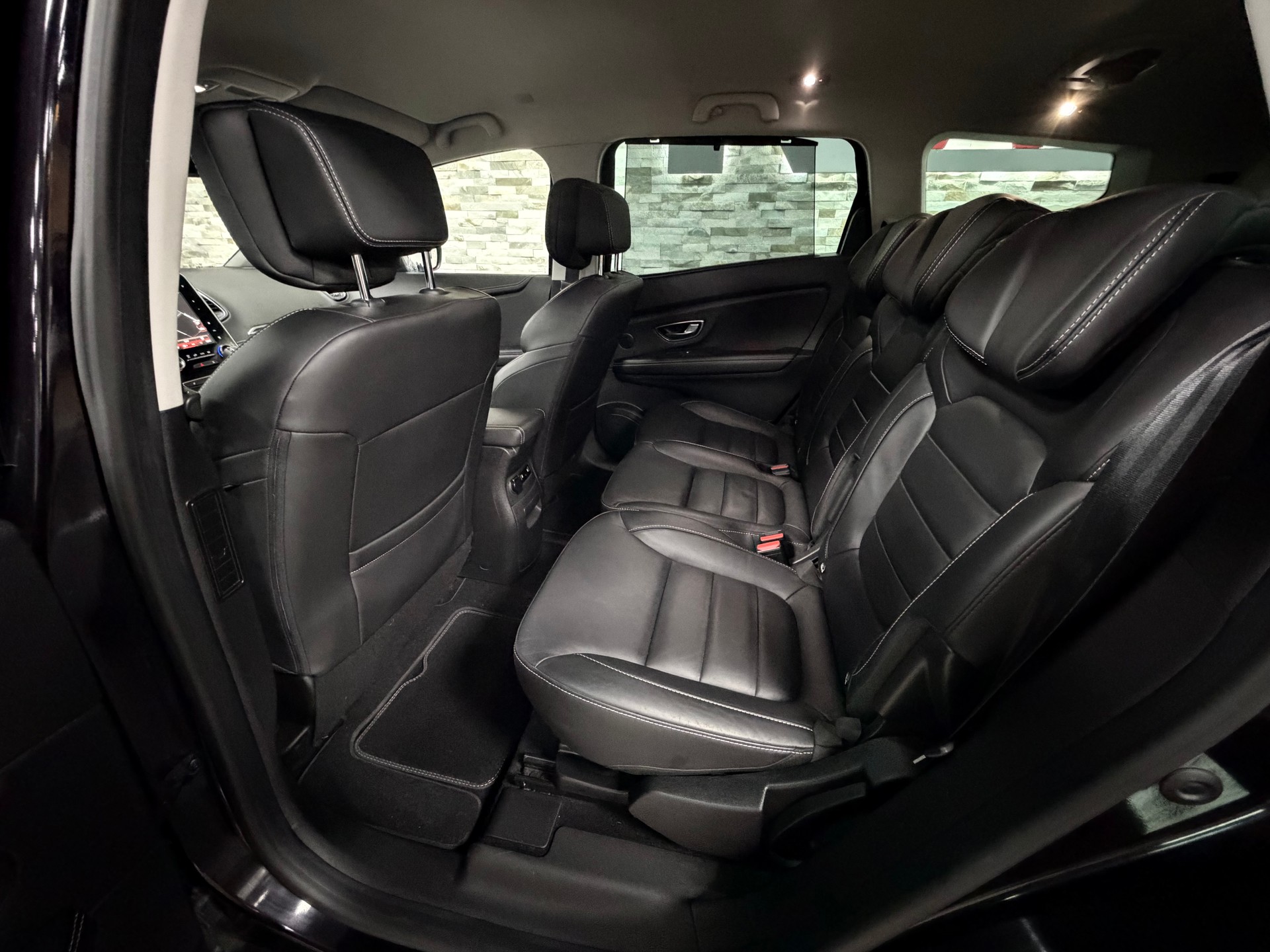 RENAULT Grand Scénic 1.6 dCi Initiale Paris EDC-image-24