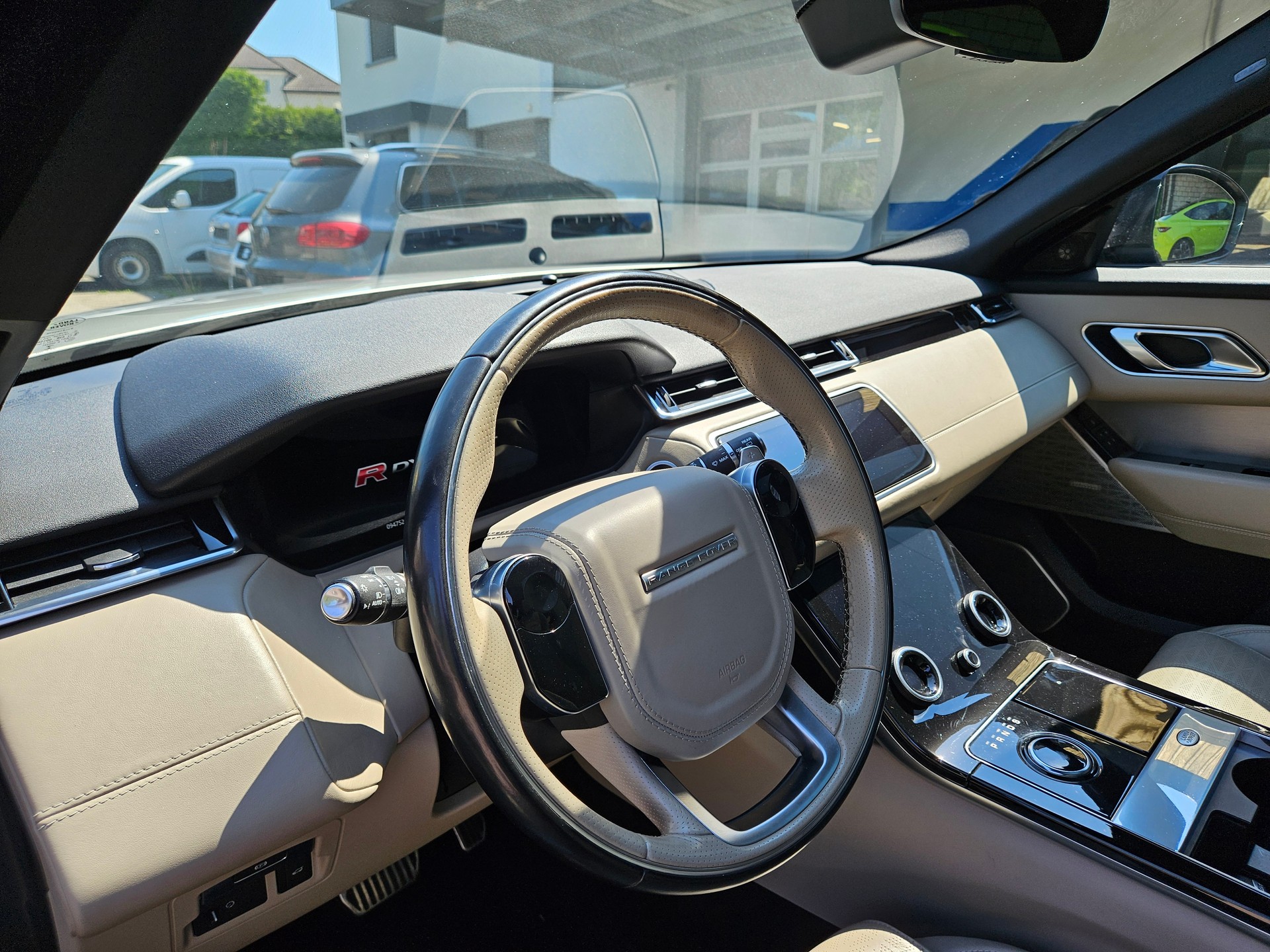 LAND ROVER Range Rover Velar P 380 First Edition Automatic-image-13