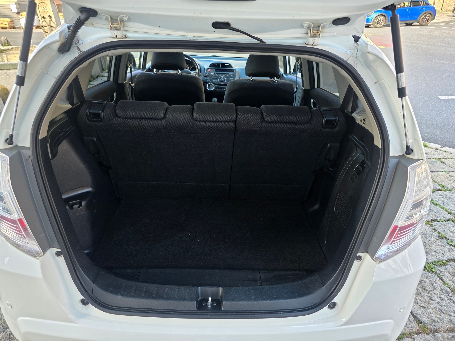 HONDA Jazz 1.3i Hybrid Comfort CVT-image-11