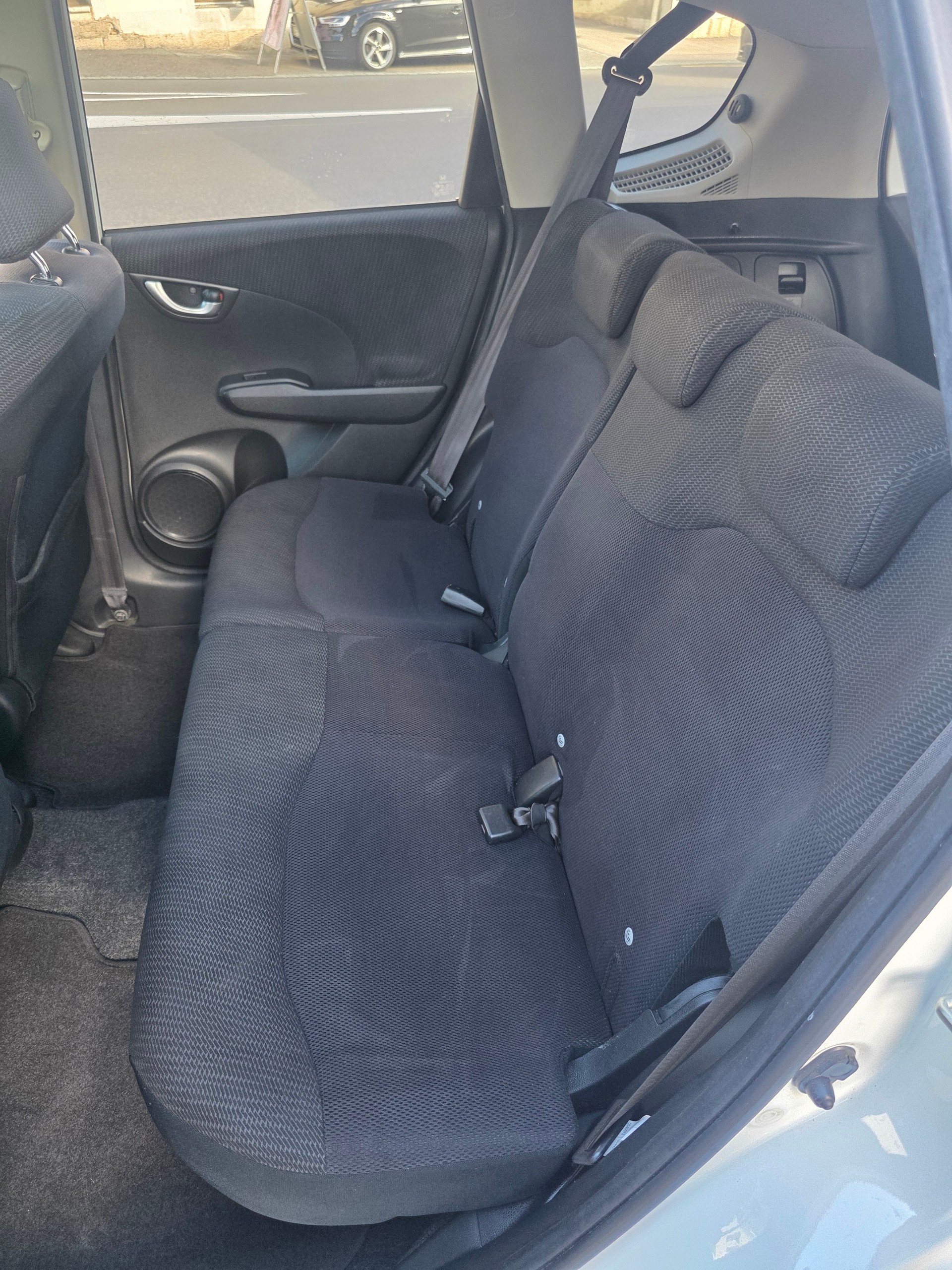 HONDA Jazz 1.3i Hybrid Comfort CVT-image-9