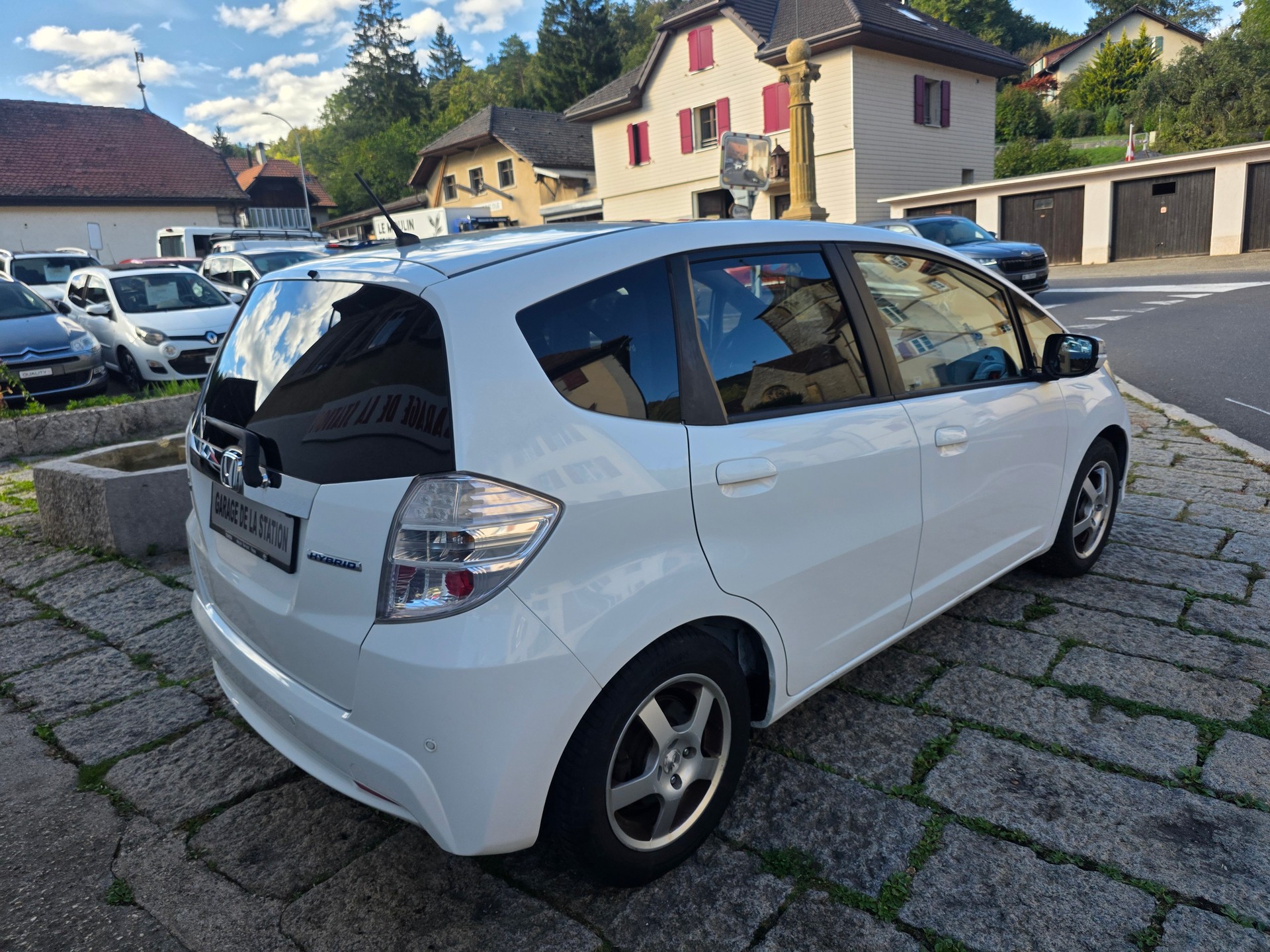 HONDA Jazz 1.3i Hybrid Comfort CVT-image-3