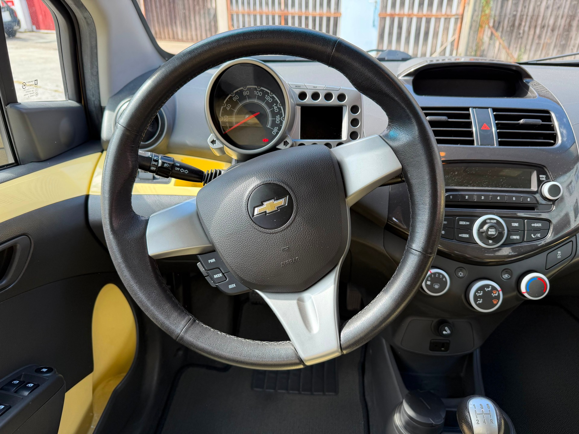 CHEVROLET Spark 1.2 LTZ-image-11