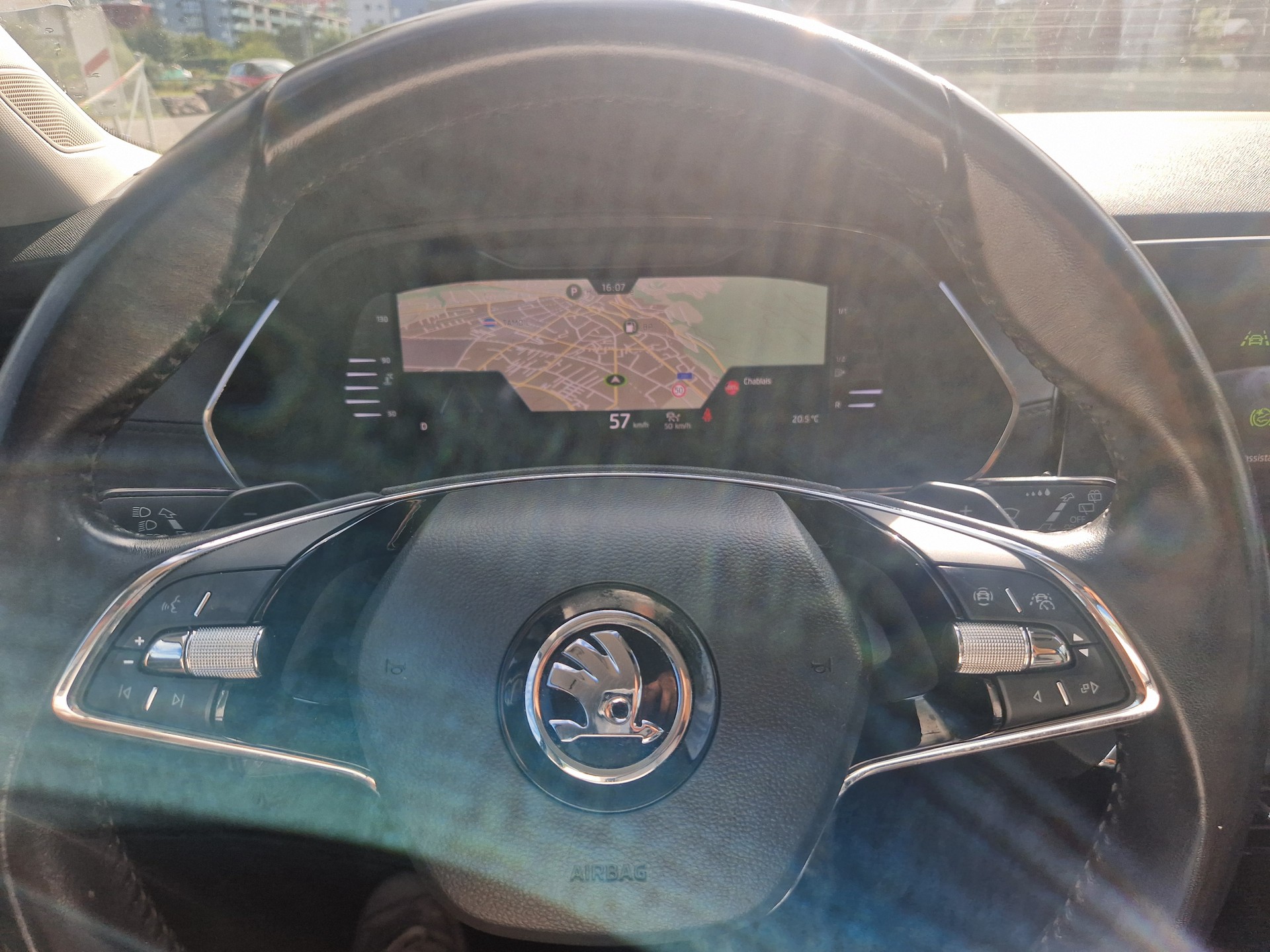 SKODA Octavia Combi 2.0 TSI Ambition DSG 4x4-image-9