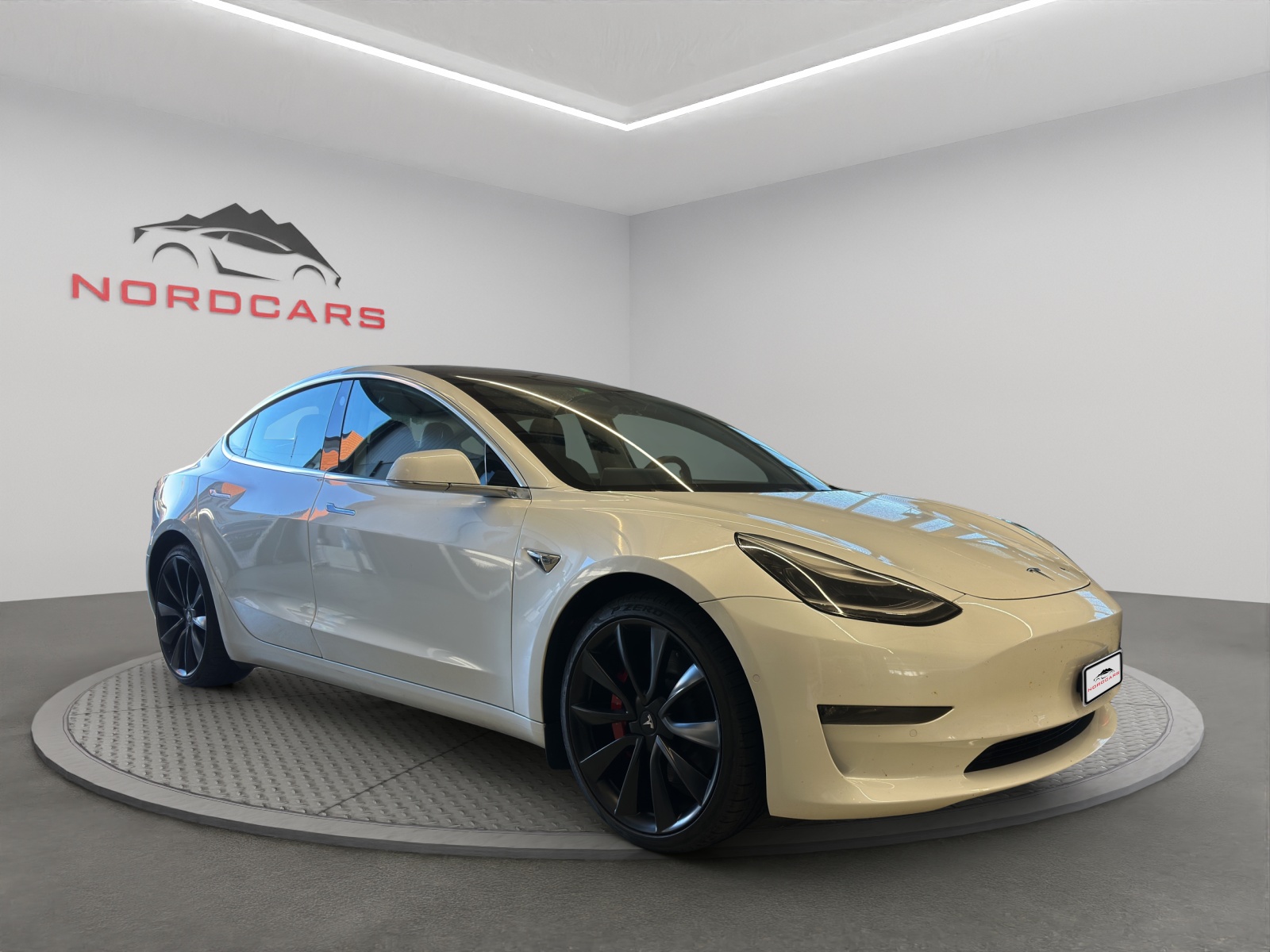 TESLA Model 3 Performance Dual Motor AWD-image-5