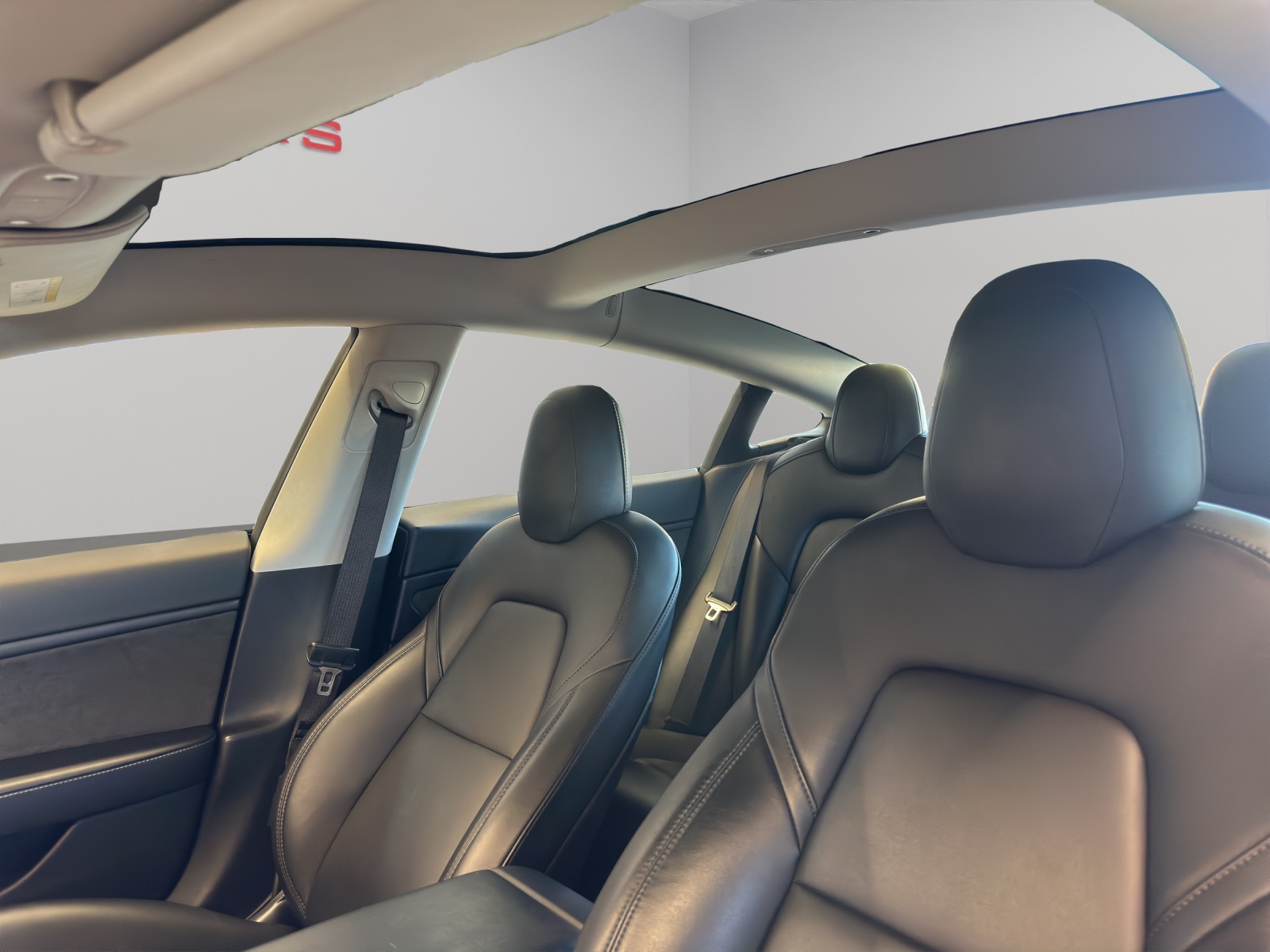 TESLA Model 3 Performance Dual Motor AWD-image-11