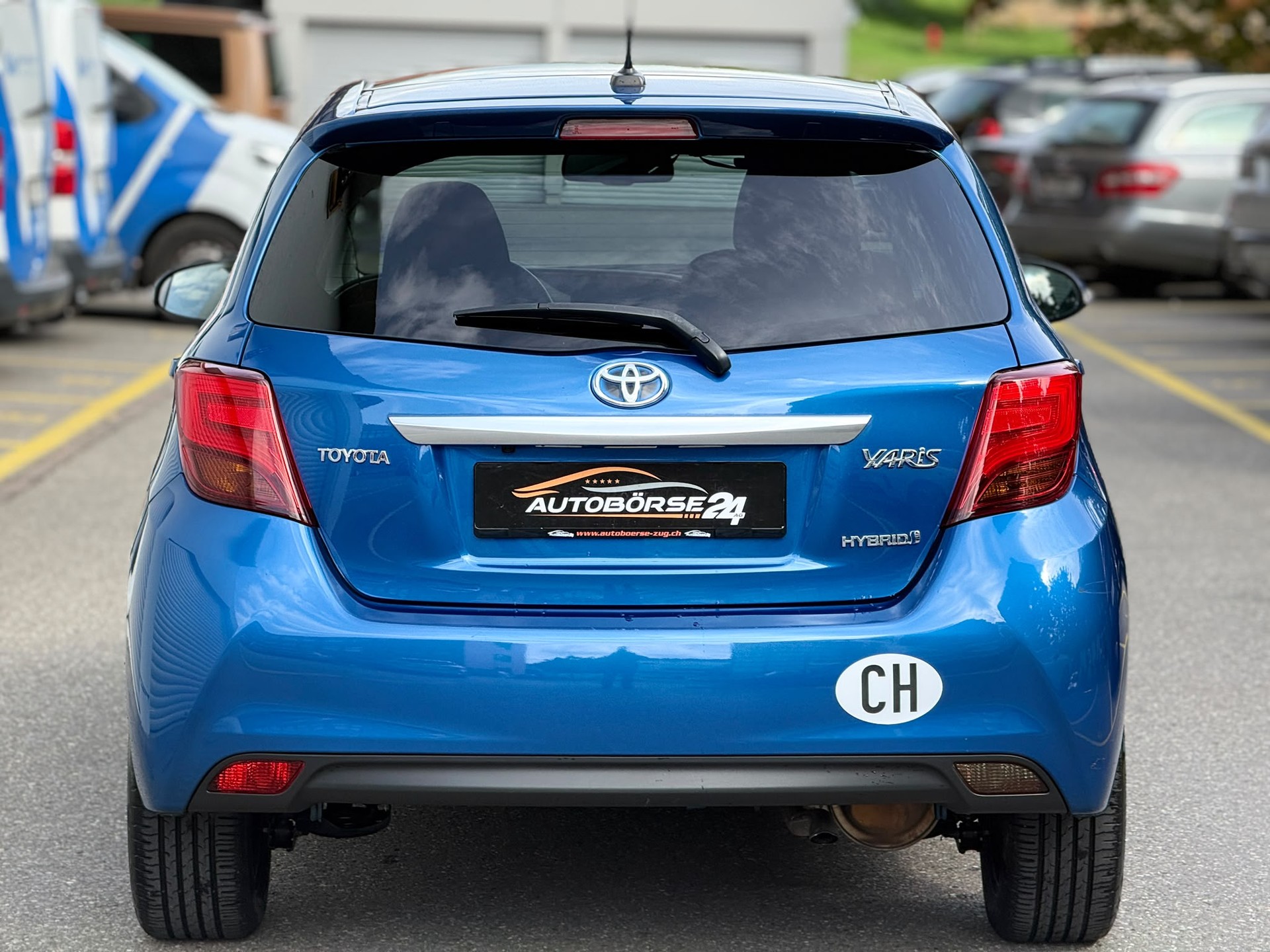 TOYOTA Yaris 1.5 VVT-i HSD Sol Premium-image-5