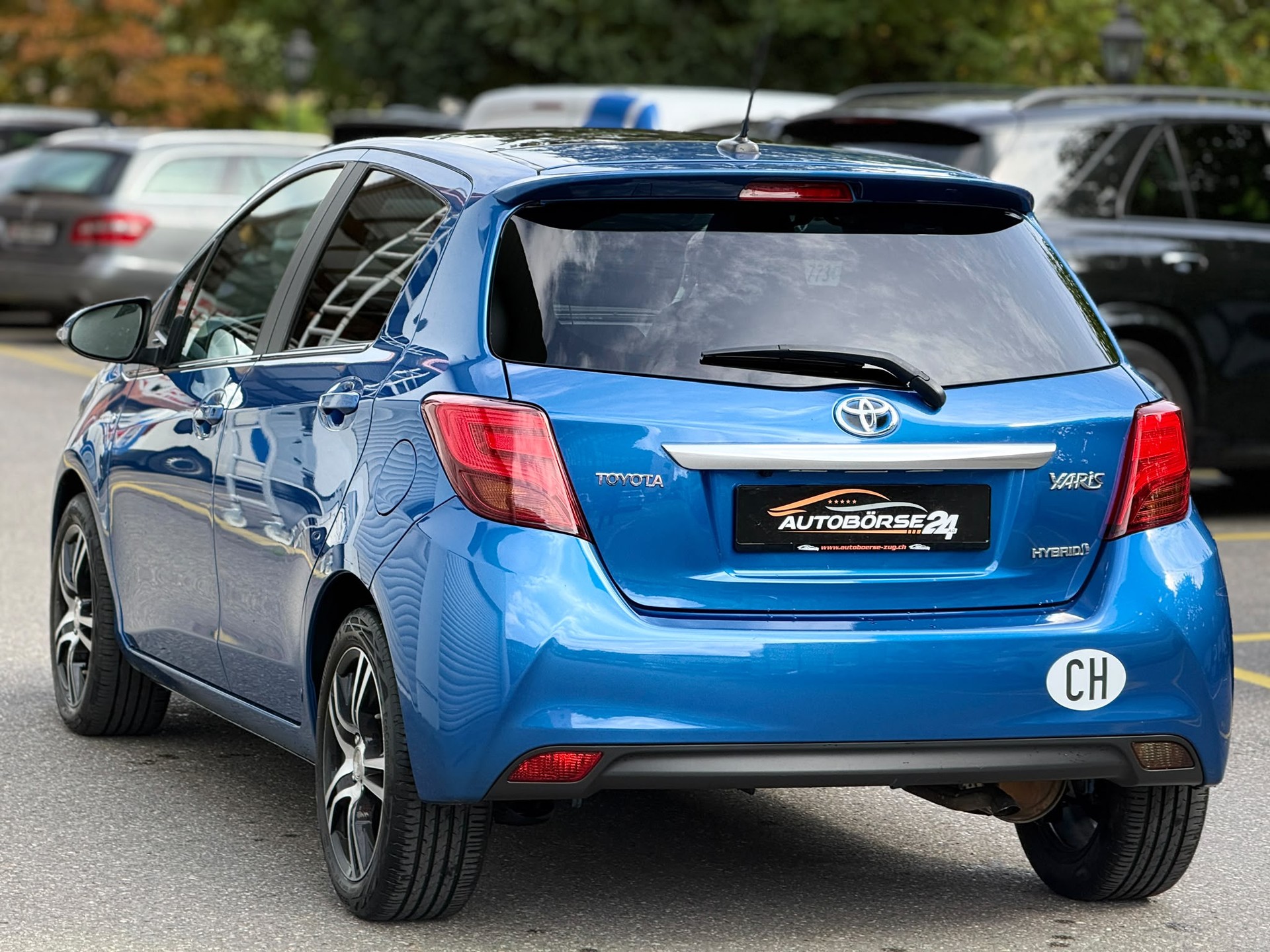 TOYOTA Yaris 1.5 VVT-i HSD Sol Premium-image-3