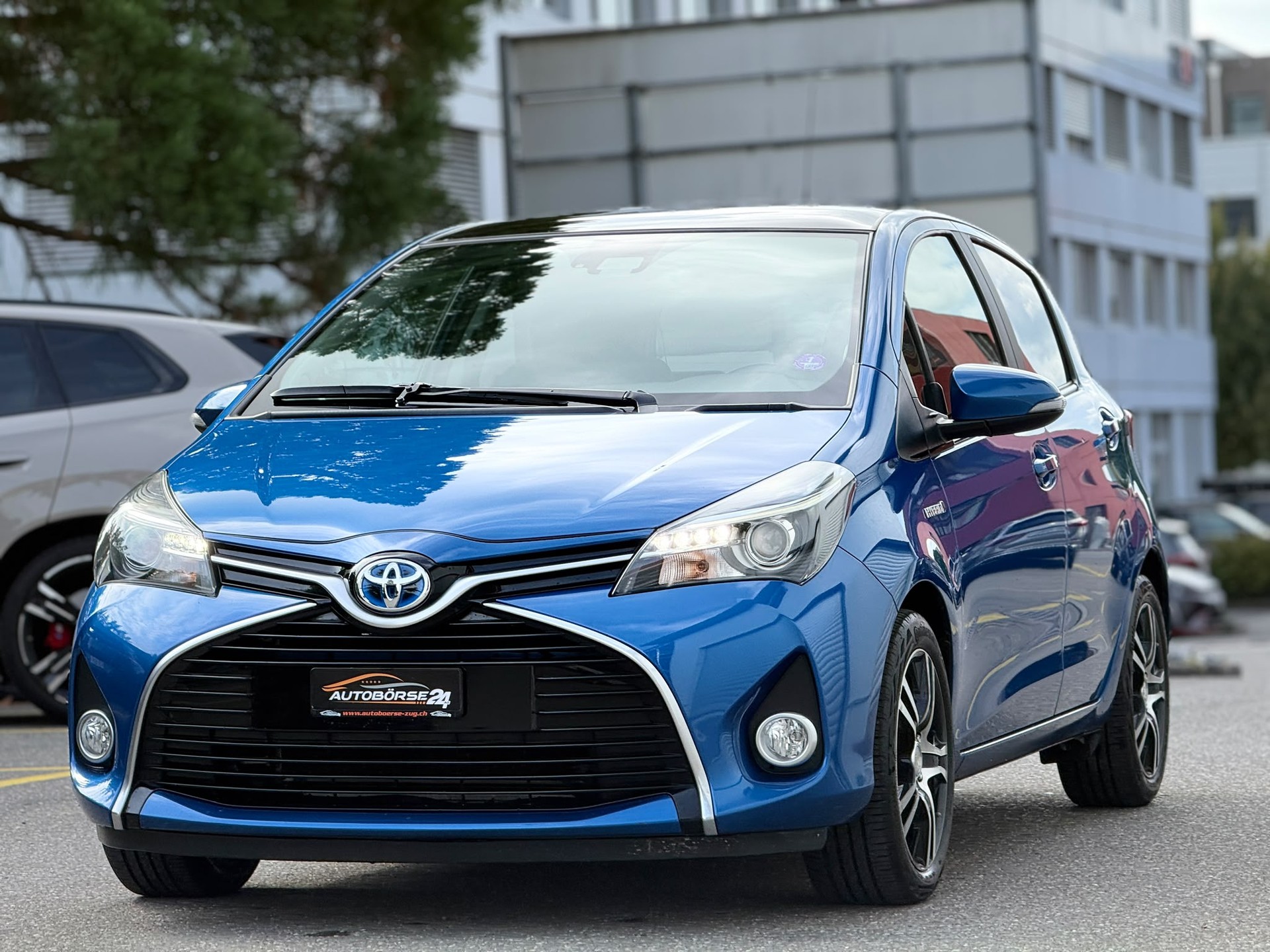 TOYOTA Yaris 1.5 VVT-i HSD Sol Premium-image-0