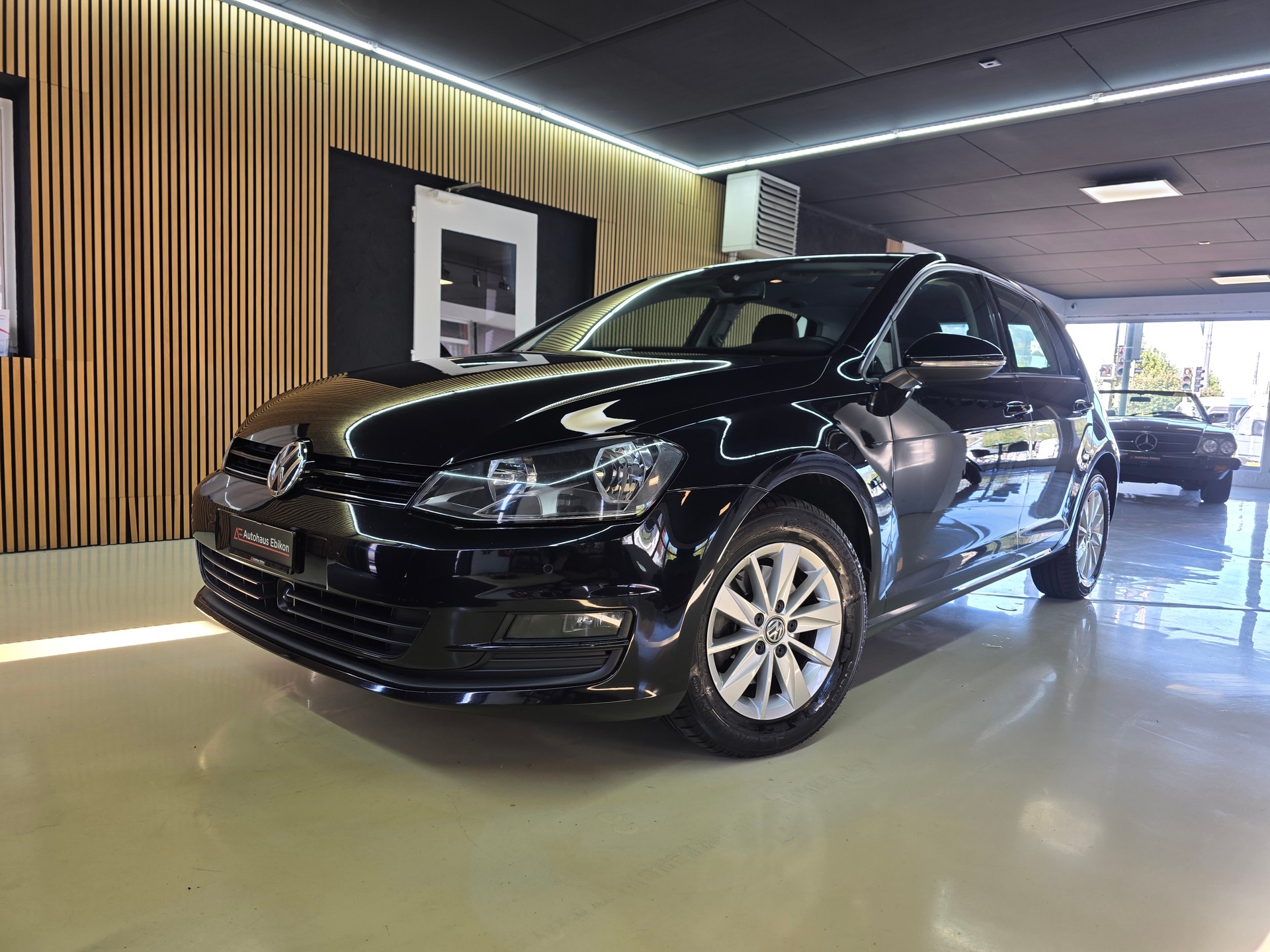 VW Golf 1.2 TSI Trendline-image-0
